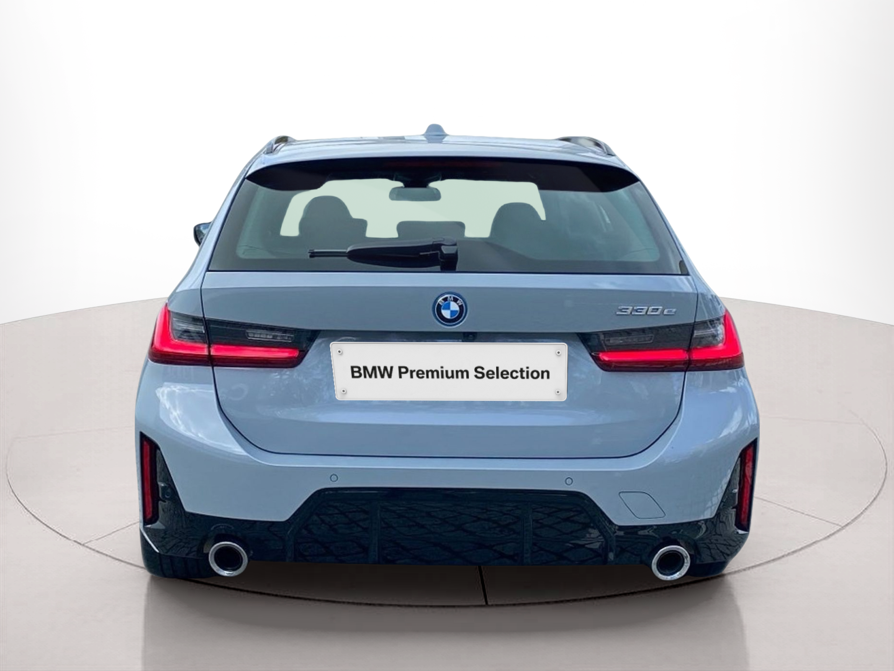 BMW Série 3 330e Touring color Gris. Año 2023. 215KW(292CV). Elétrico / Gasolina Híbrido. En concesionario Caetano Baviera Lisboa de Lisboa