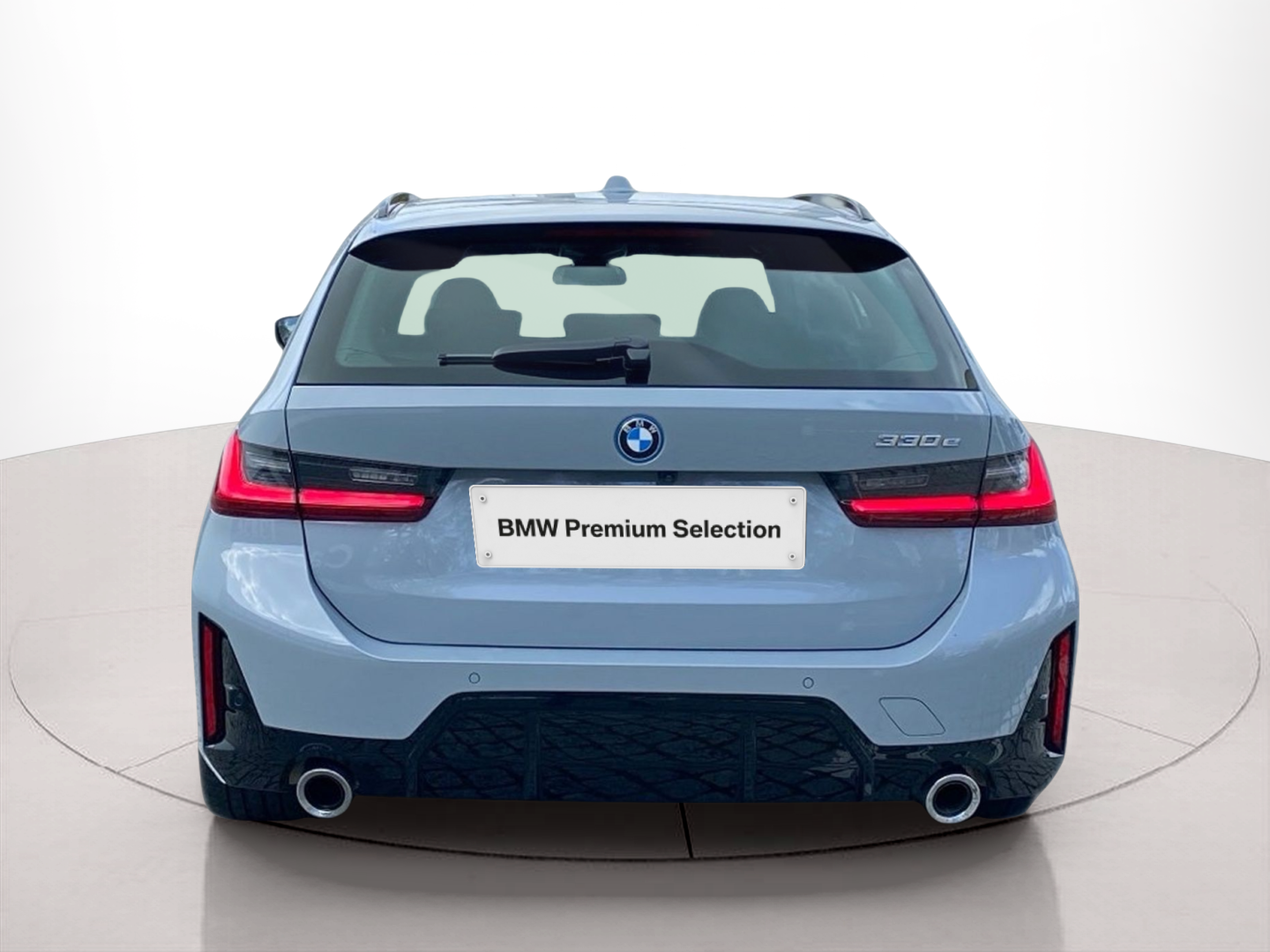 BMW Série 3 330e Touring color Gris. Año 2023. 215KW(292CV). Elétrico / Gasolina Híbrido. En concesionario Caetano Baviera Lisboa de Lisboa