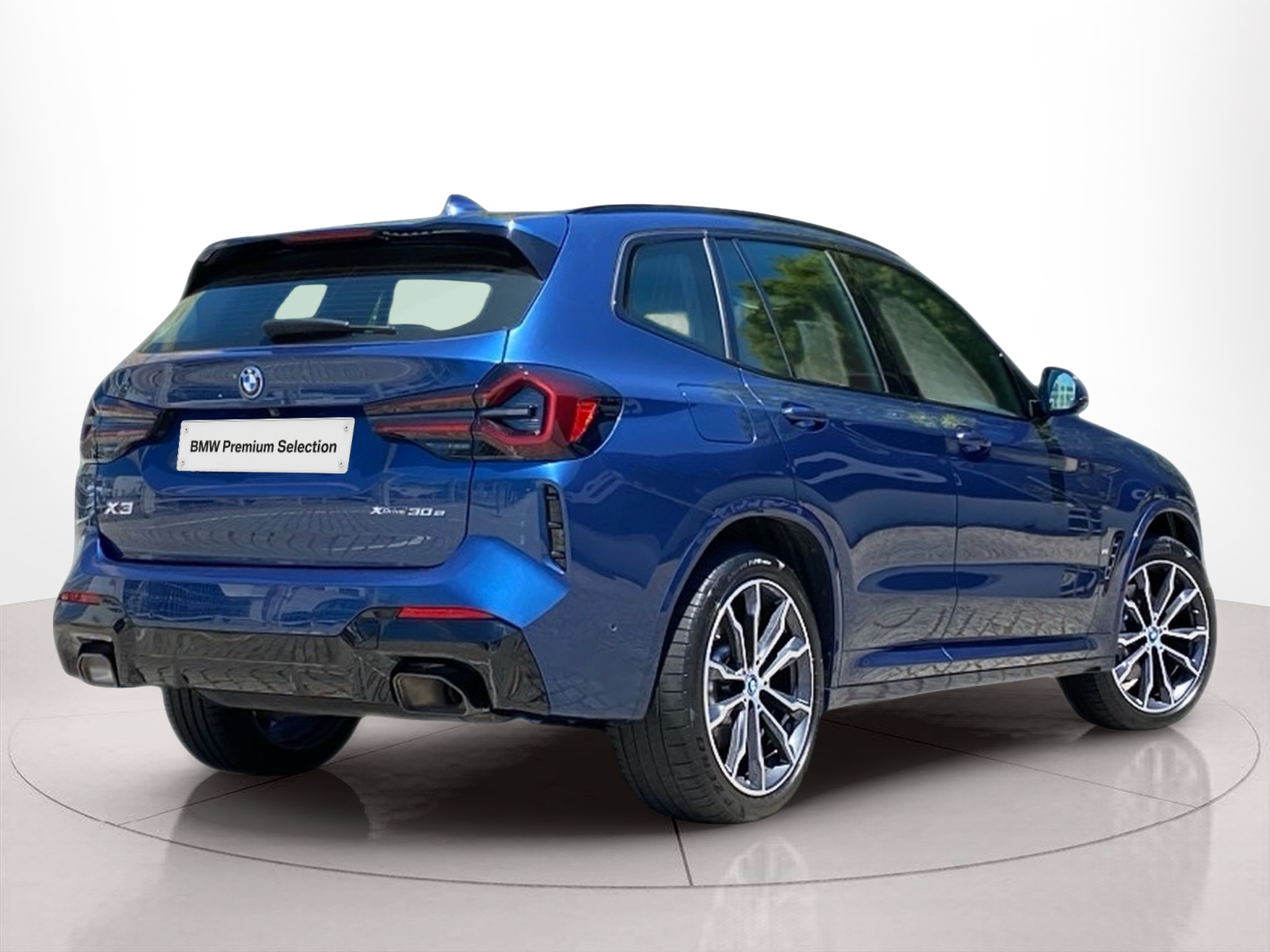 BMW X3 xDrive30e color Azul. Año 2023. 215KW(292CV). Elétrico / Gasolina Híbrido. En concesionario Caetano Baviera Lisboa de Lisboa