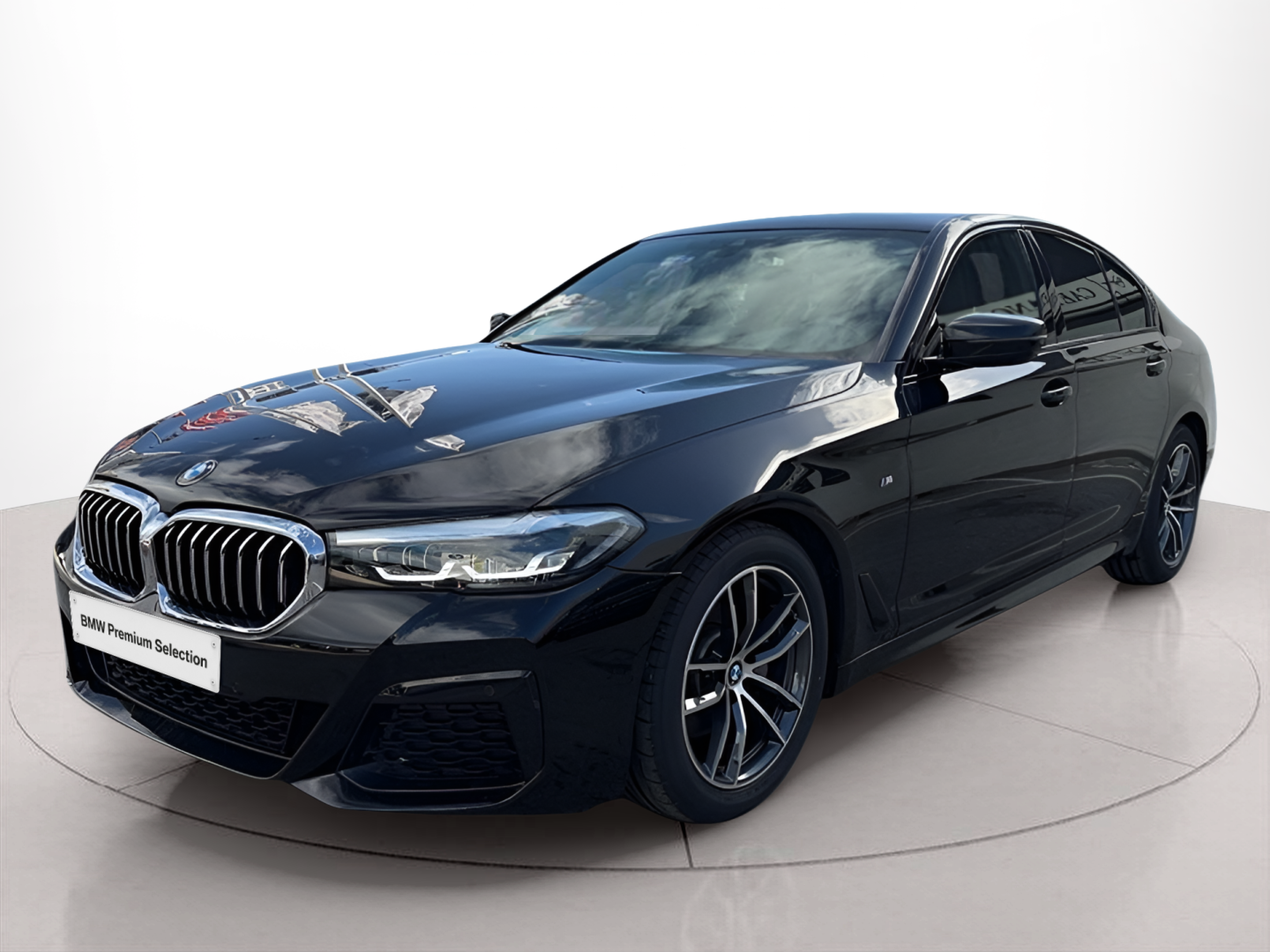 Fotos de BMW Série 5 520d Berlina color Negro. Año 2023. 140KW(190CV). Diesel. En concesionario Caetano Baviera Portimão de Portimão
