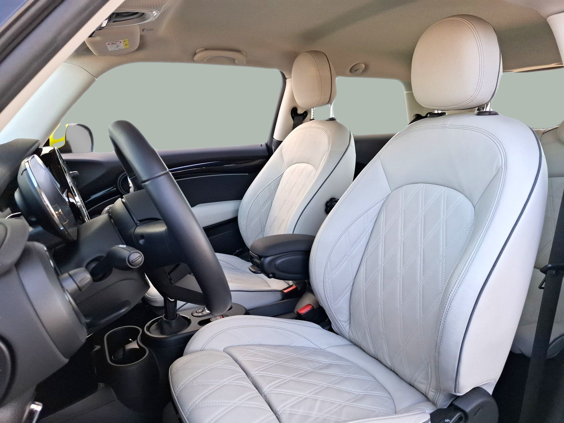 fotoG 7 del MINI MINI 3 Portas Cooper S E 135 kW (184 CV) 184cv Elétrico de 2022 em Vila Nova de Gaia