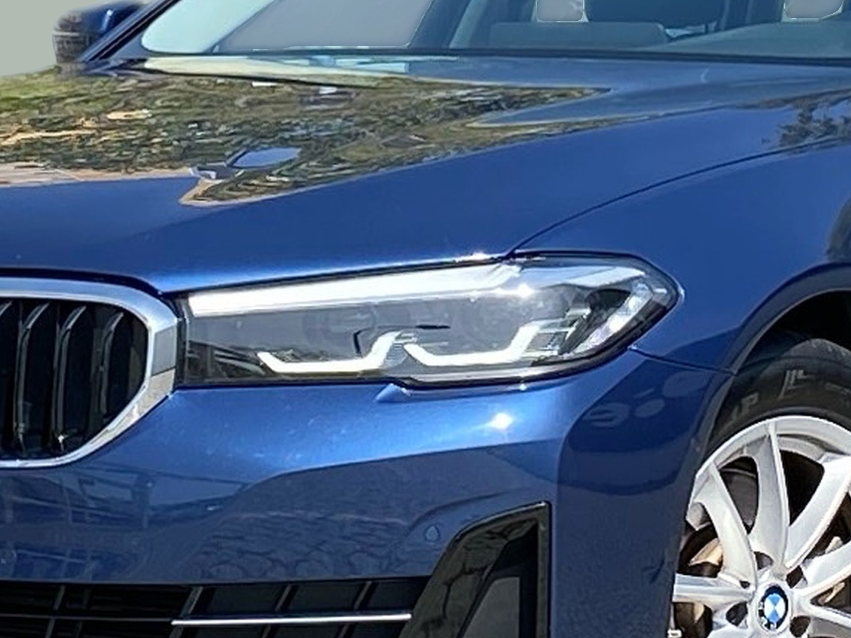 BMW Série 5 520d Touring color Azul. Año 2020. 140KW(190CV). Diesel. En concesionario Caetano Baviera Lisboa de Lisboa