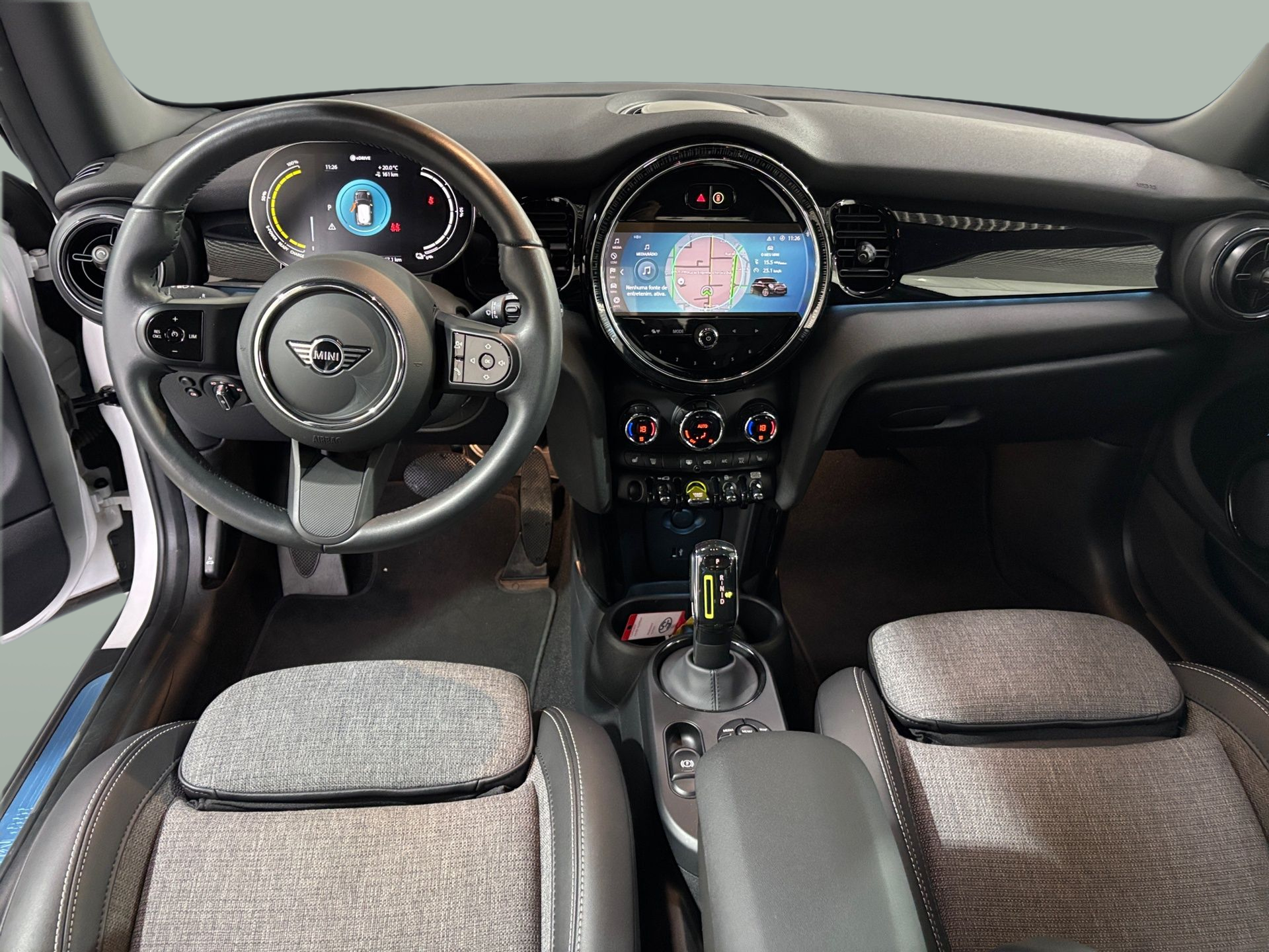 fotoG 3 del MINI MINI 3 Portas Cooper S E 135 kW (184 CV) 184cv Elétrico de 2023 em Vila Nova de Gaia