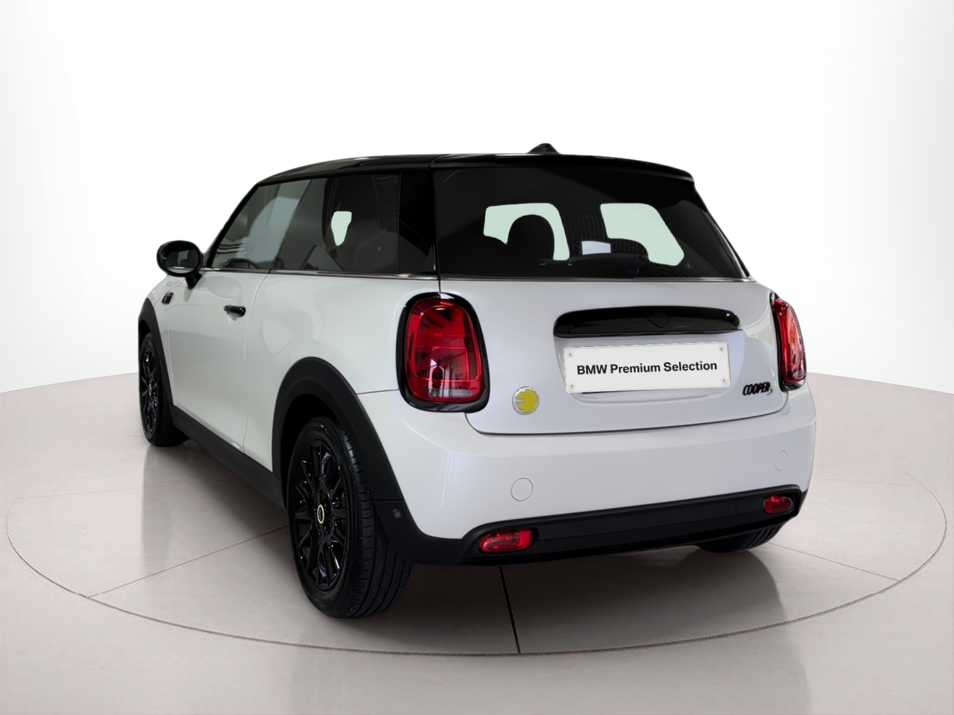 fotoG 4 del MINI MINI 3 Portas Cooper S E 135 kW (184 CV) 184cv Elétrico de 2023 em Vila Nova de Gaia