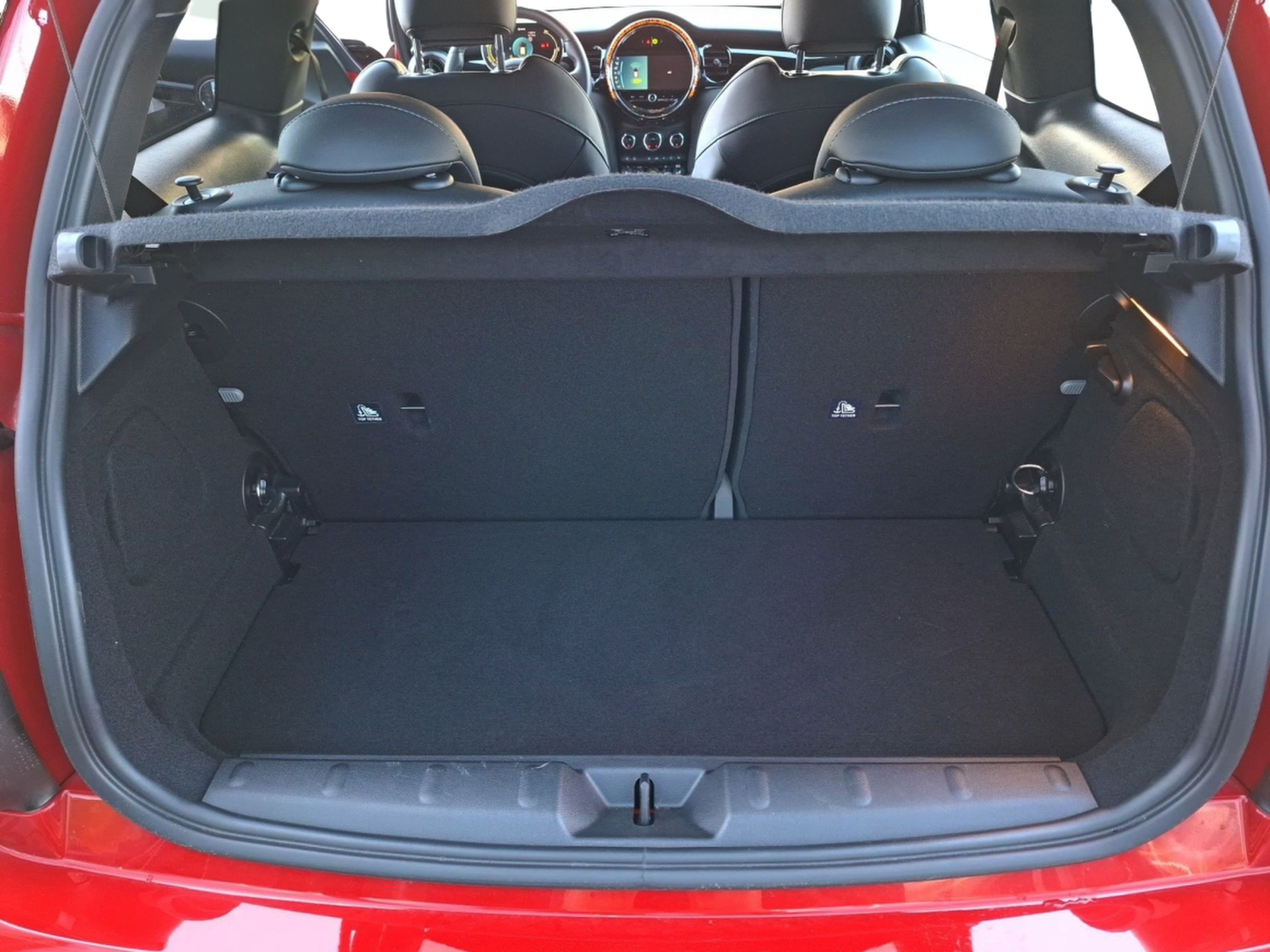 fotoG 24 del MINI MINI 3 Portas Cooper S E 135 kW (184 CV) 184cv Elétrico de 2023 em Vila Nova de Gaia