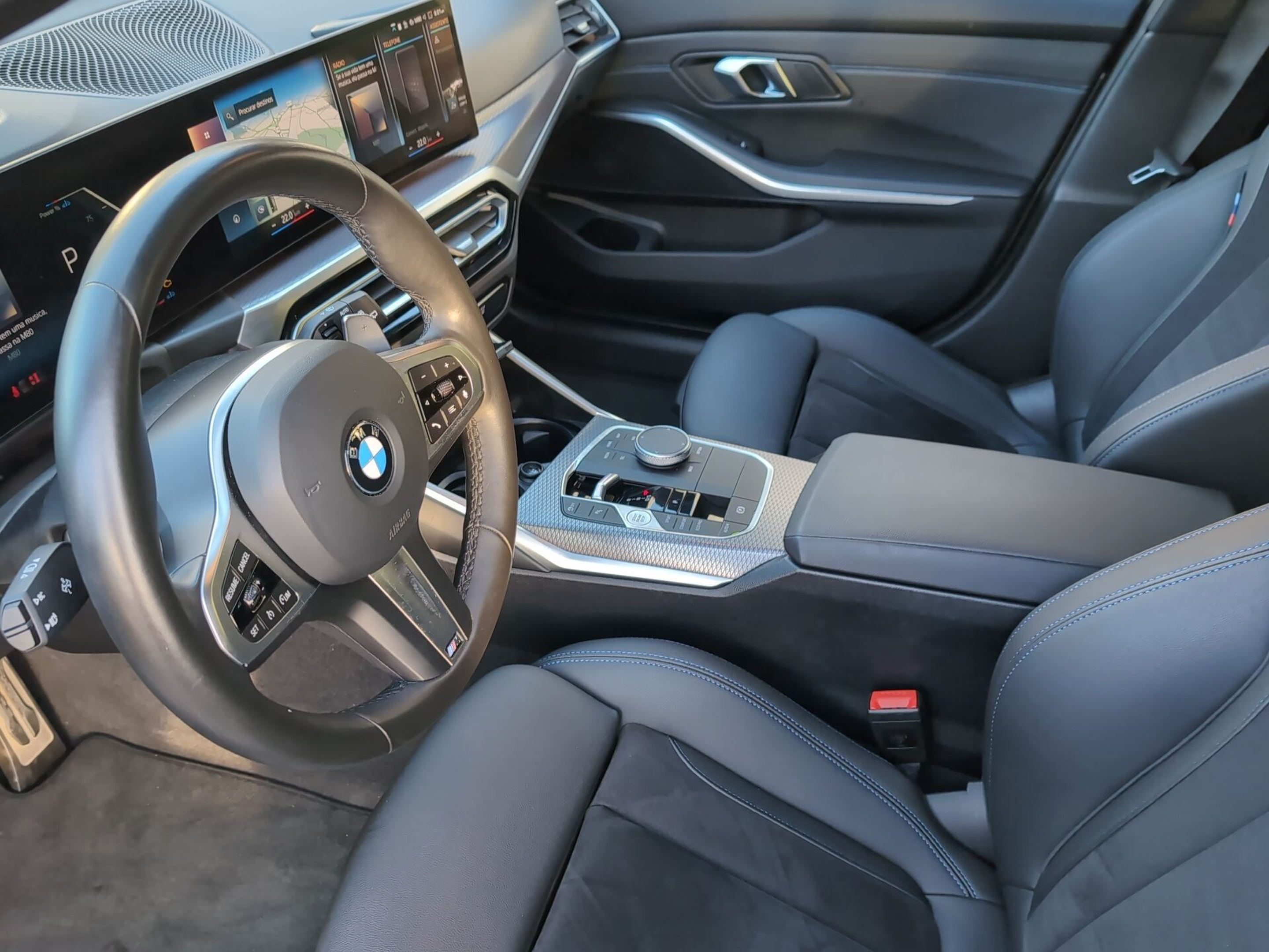 BMW Série 3 320d Touring color Gris. Año 2024. 140KW(190CV). Diesel. En concesionario Caetano Baviera Santa Maria da Feira de Santa Maria da Feira