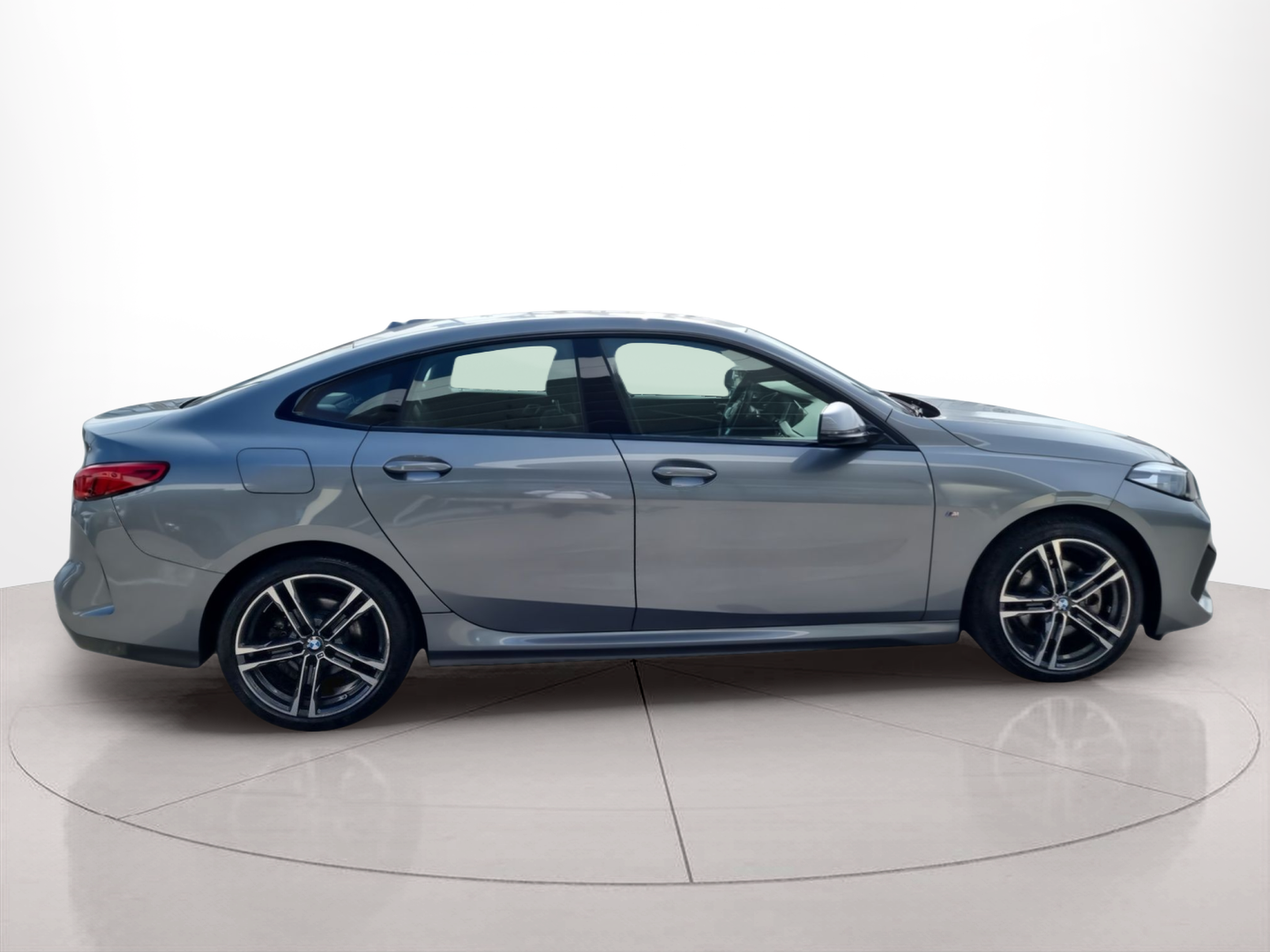 BMW Série 2 216d Gran Coupe color Azul. Año 2024. 85KW(116CV). Diesel. En concesionario Caetano Baviera Aveiro de Aveiro