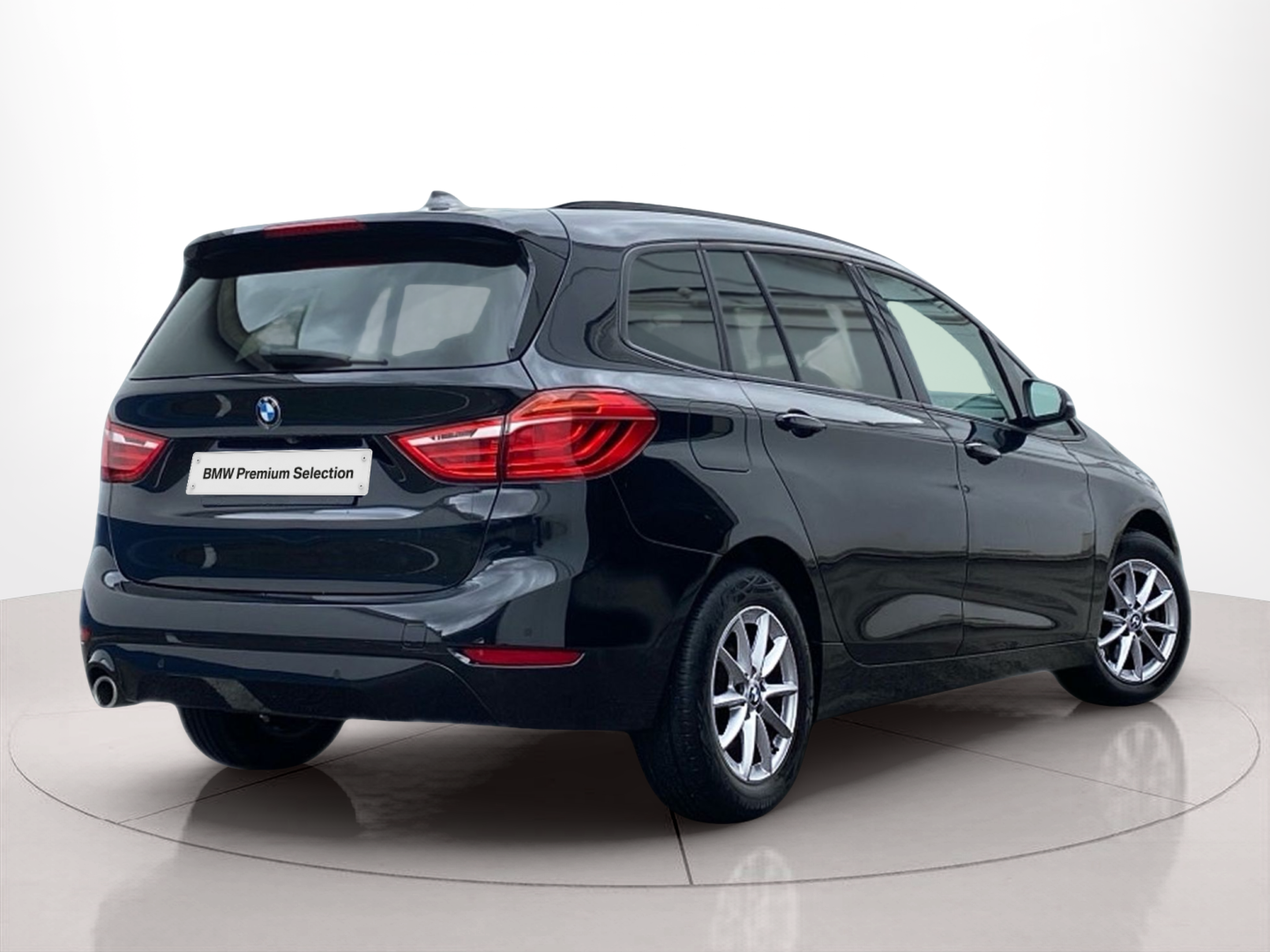 BMW Série 2 216d Gran Tourer color Negro. Año 2021. 85KW(116CV). Diesel. En concesionario Caetano Baviera Lisboa de Lisboa