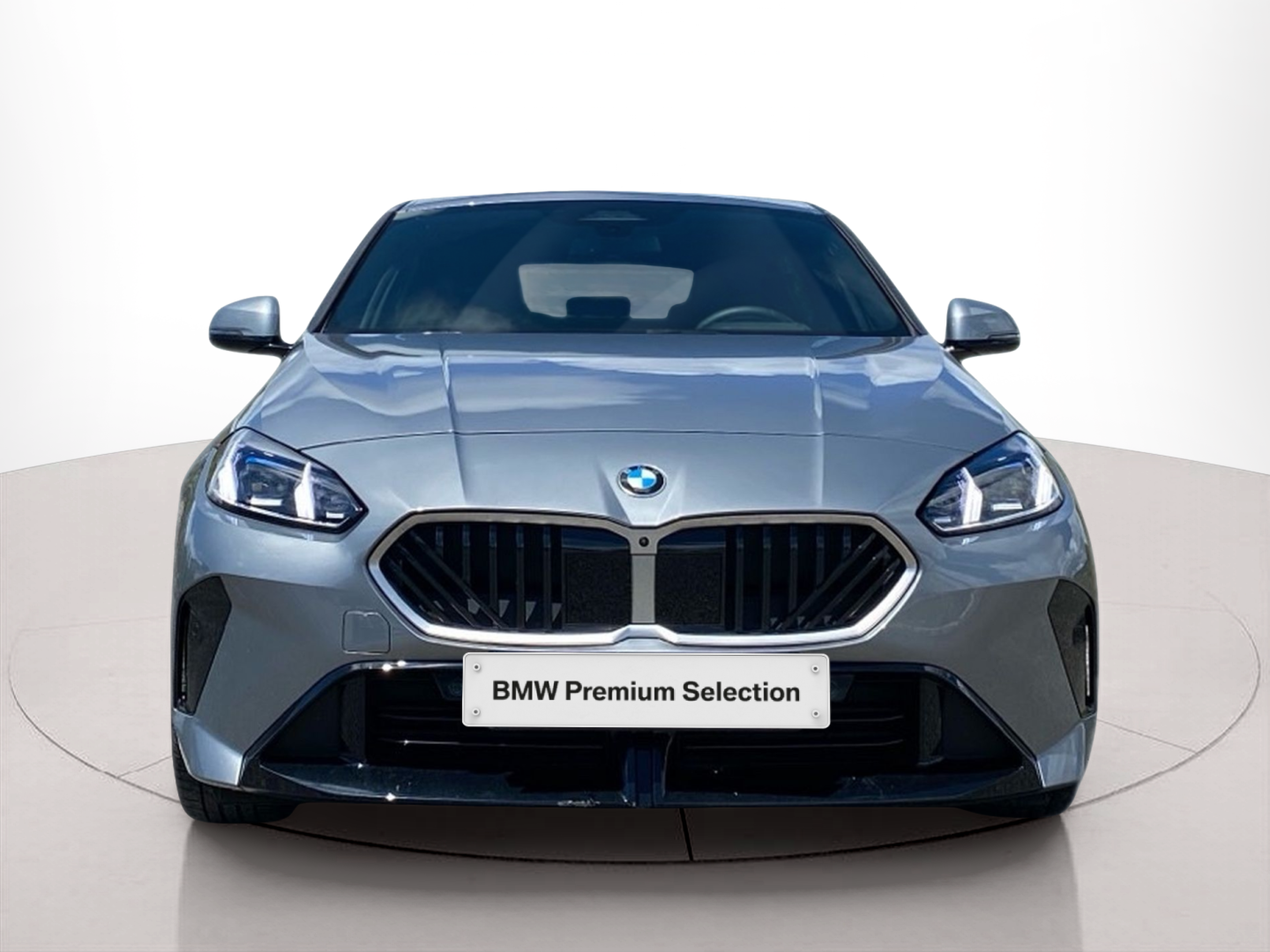 Fotos de BMW Série 1 120 color Gris. Año 2024. 125KW(170CV). Gasolina. En concesionario Caetano Baviera Cascais de Cascais