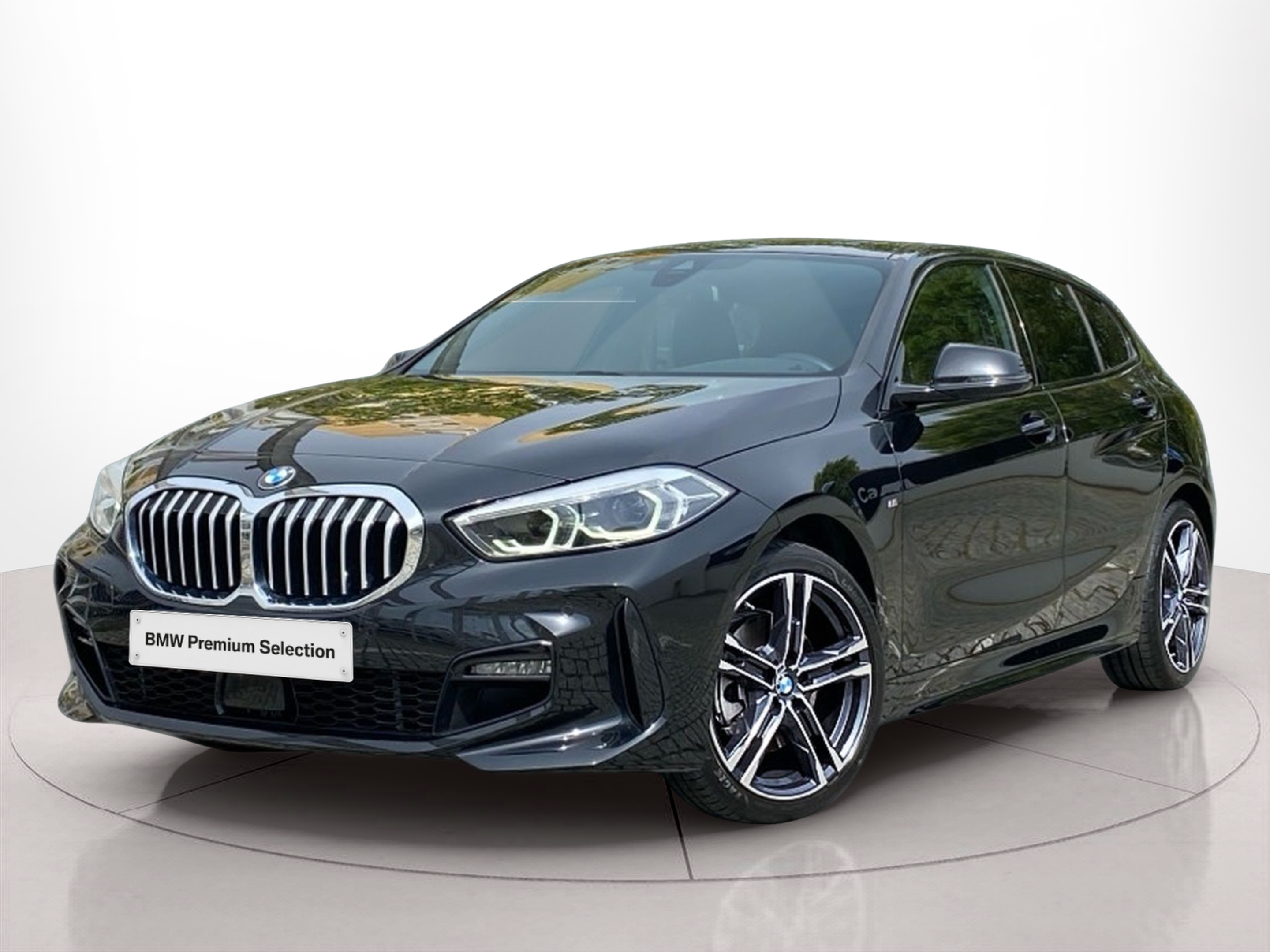 Fotos de BMW Série 1 116d color Negro. Año 2023. 85KW(116CV). Diesel. En concesionario Caetano Baviera Lisboa de Lisboa