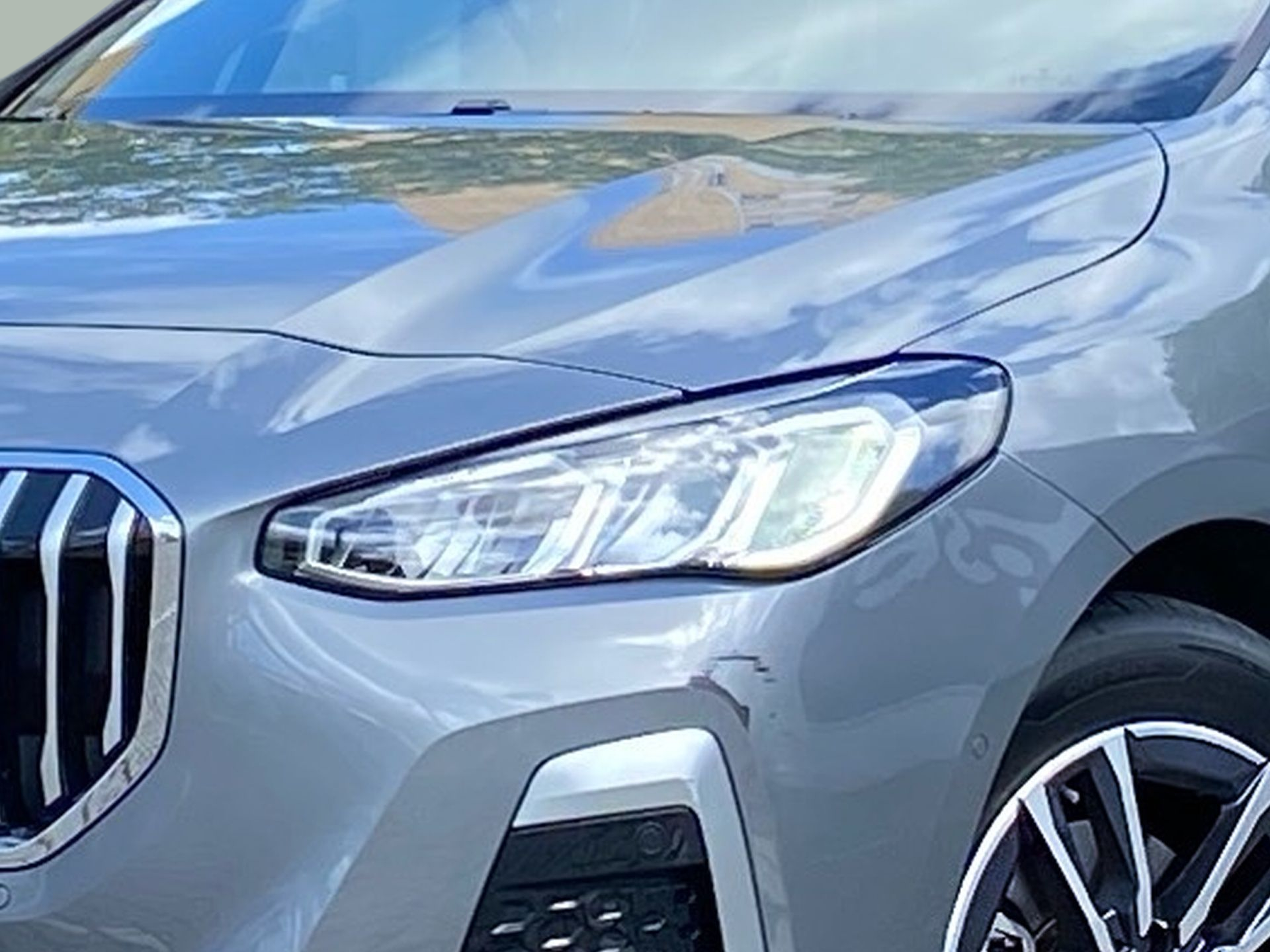 BMW Série 2 225xe Active Tourer color Gris. Año 2023. 180KW(245CV). Elétrico / Gasolina Híbrido. En concesionario Caetano Baviera Lisboa de Lisboa