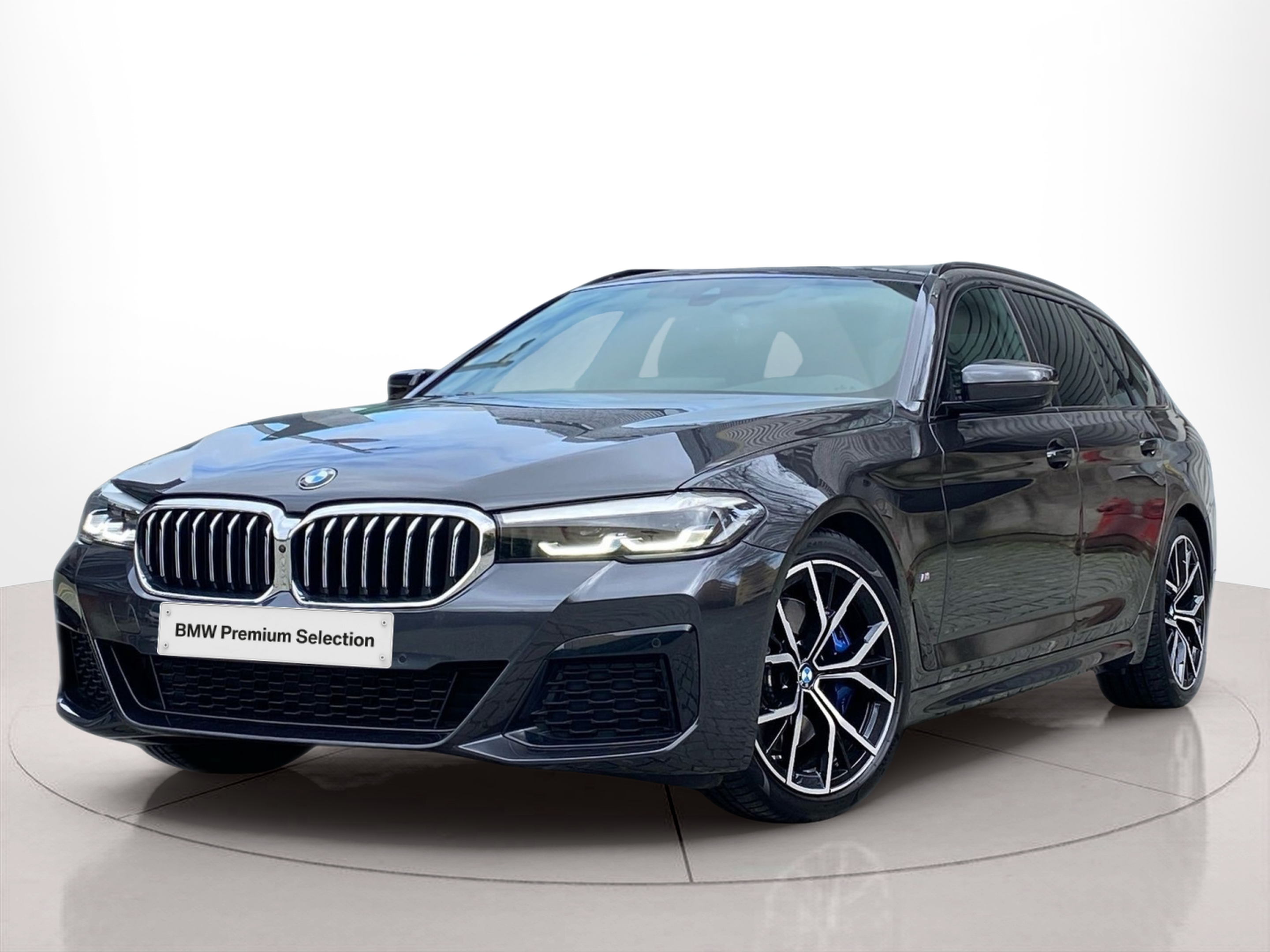 Fotos de BMW Série 5 520d Touring color Gris. Año 2023. 140KW(190CV). Diesel. En concesionario Caetano Baviera Lisboa de Lisboa