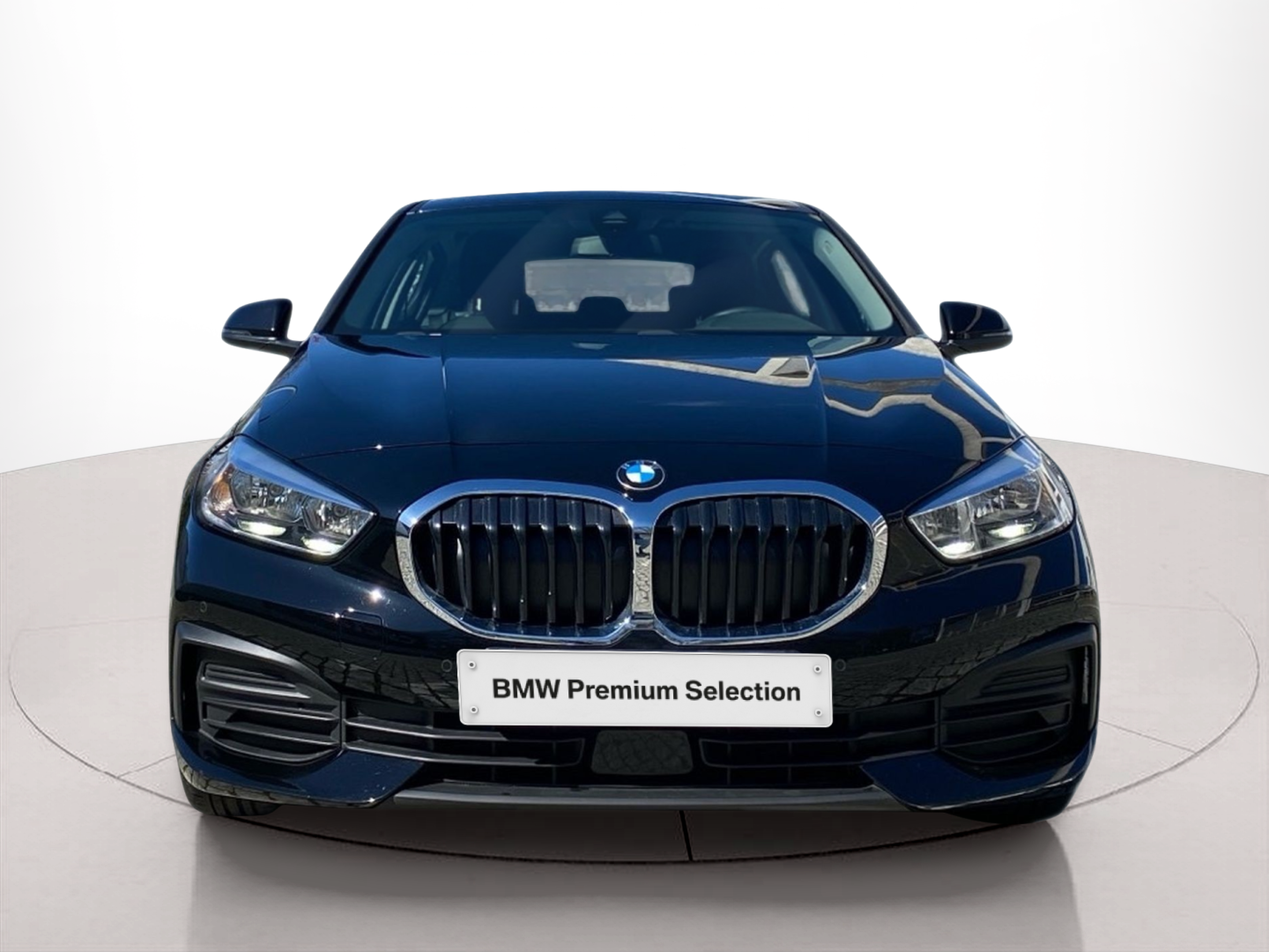 Fotos de BMW Série 1 116d color Negro. Año 2023. 85KW(116CV). Diesel. En concesionario Caetano Baviera Lisboa de Lisboa