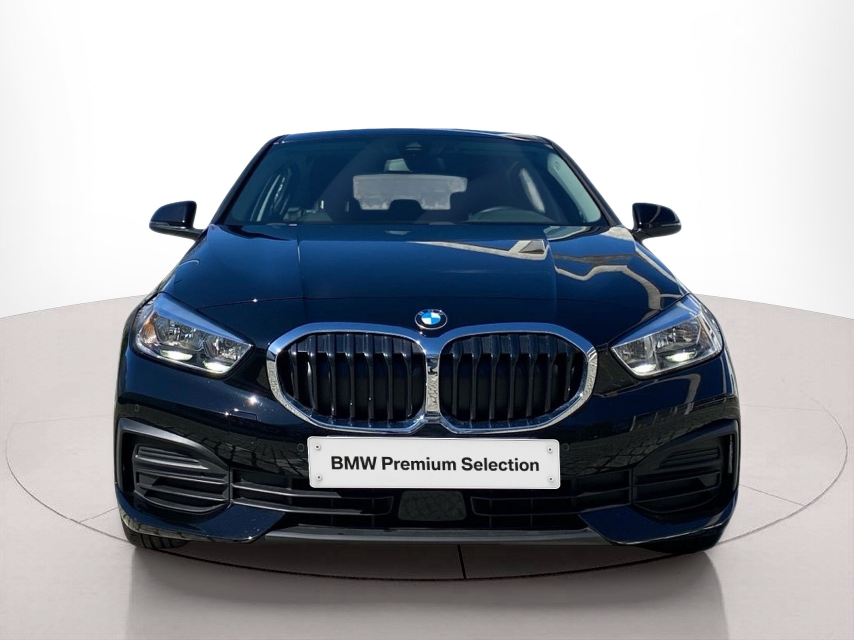 Fotos de BMW Série 1 116d color Negro. Año 2023. 85KW(116CV). Diesel. En concesionario Caetano Baviera Lisboa de Lisboa