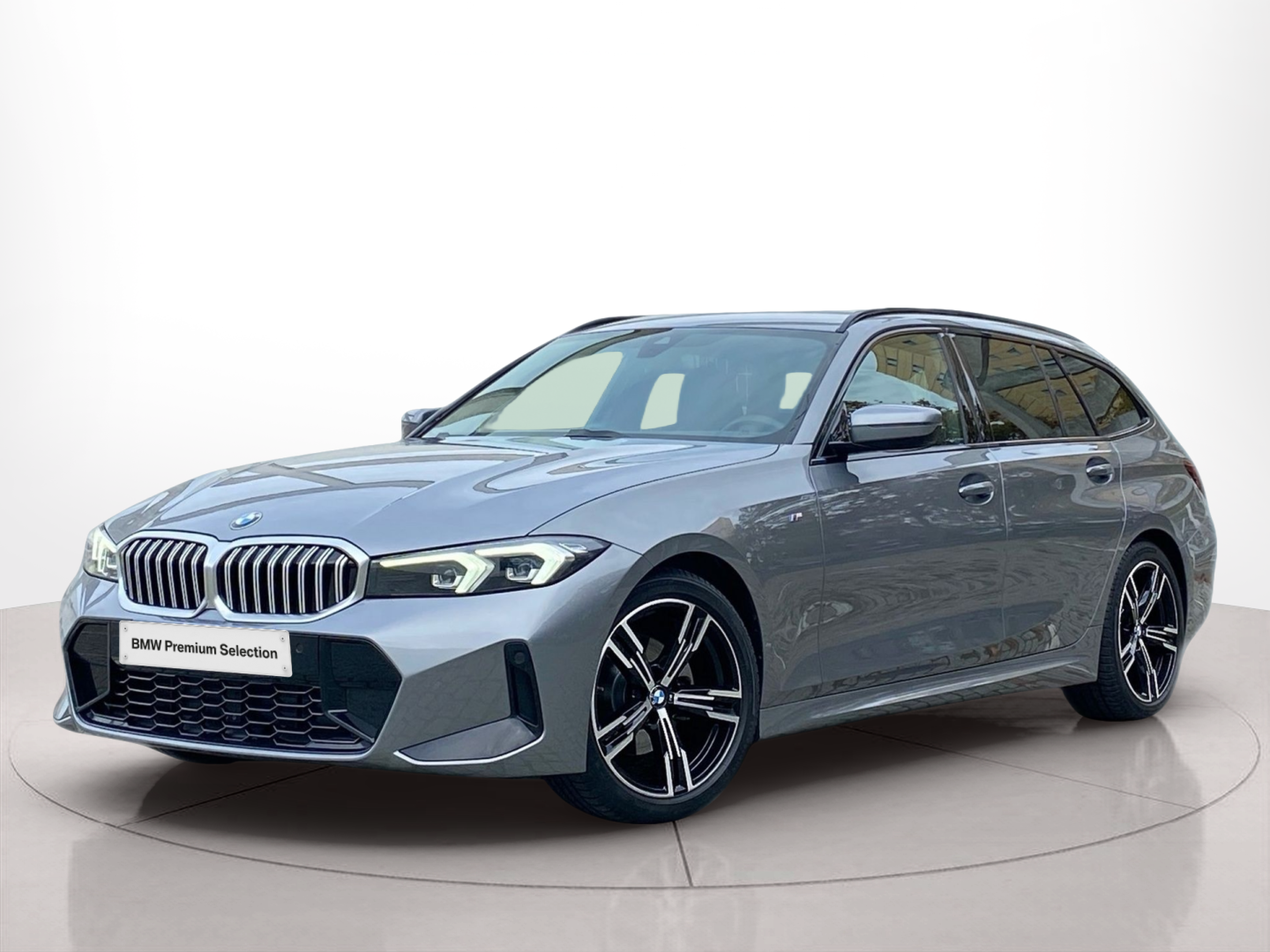Fotos de BMW Série 3 320d Touring color Gris. Año 2023. 140KW(190CV). Diesel. En concesionario Caetano Baviera Lisboa de Lisboa