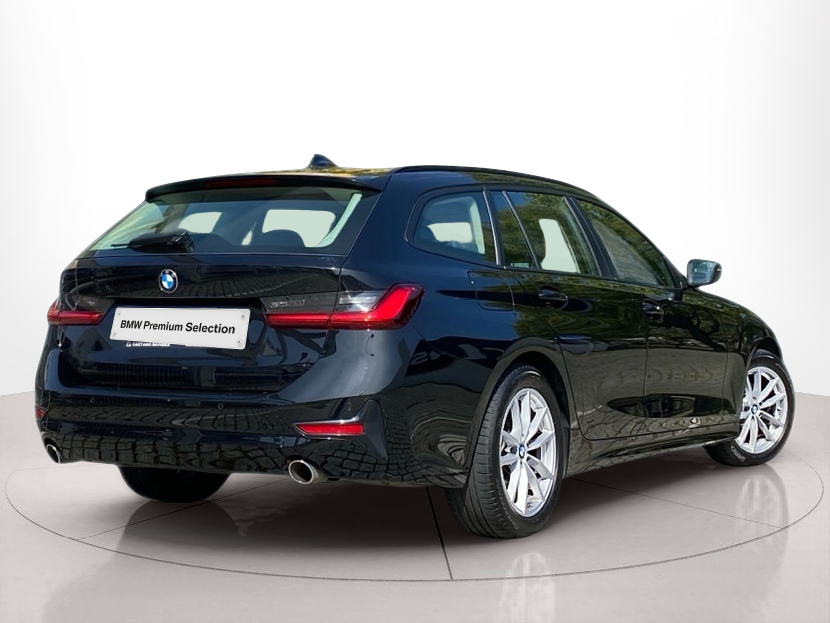 BMW Série 3 318d Touring color Negro. Año 2021. 110KW(150CV). Diesel. En concesionario Caetano Baviera Lisboa de Lisboa