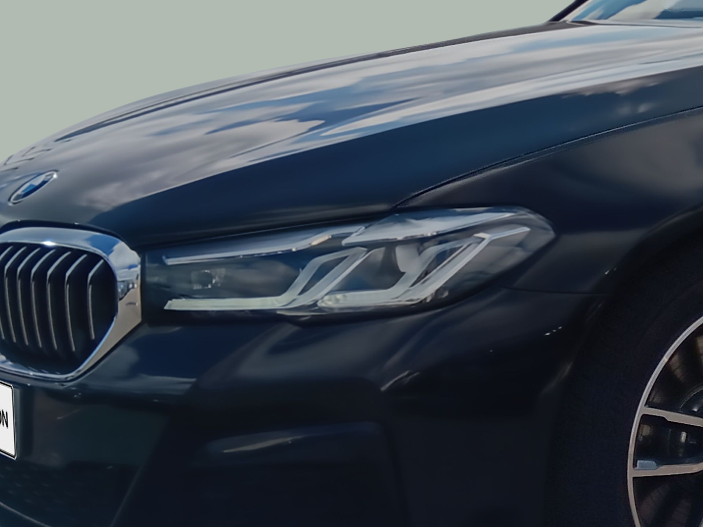 BMW Série 5 530e Touring color Negro. Año 2021. 215KW(292CV). Elétrico / Gasolina Híbrido. En concesionario Caetano Baviera Maia de Maia