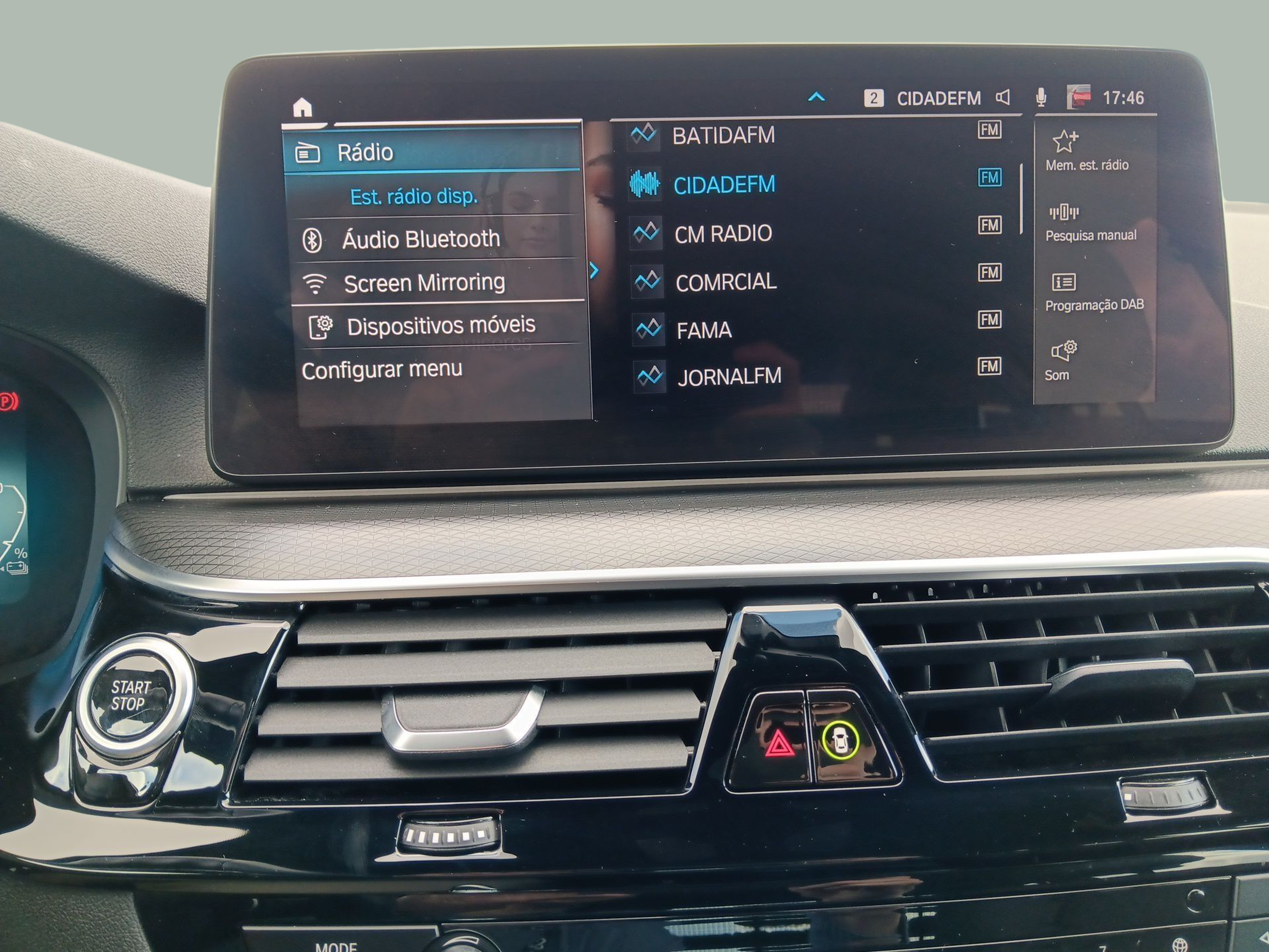 BMW Série 5 530e Touring color Negro. Año 2021. 215KW(292CV). Elétrico / Gasolina Híbrido. En concesionario Caetano Baviera Maia de Maia