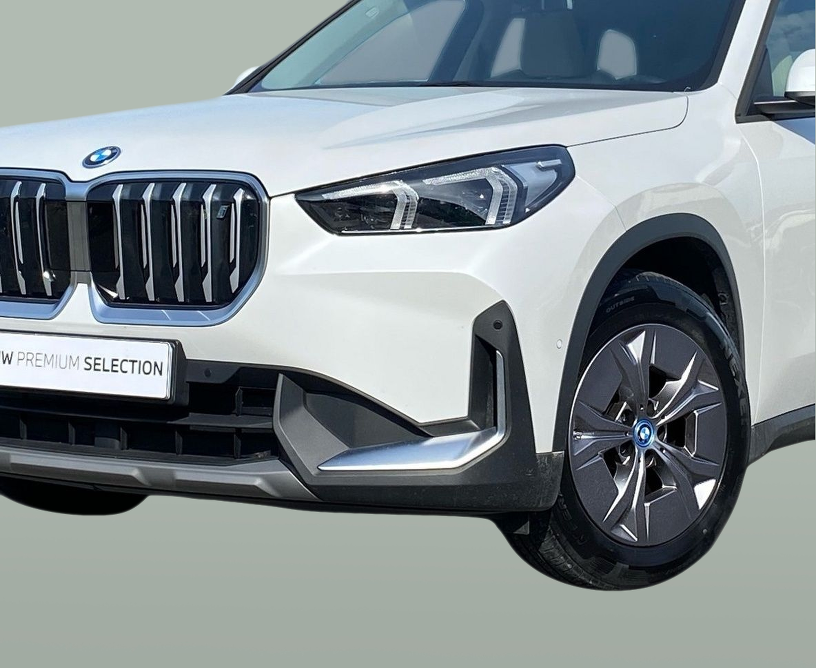 BMW iX1 xDrive30 color Blanco. Año 2023. 230KW(313CV). Elétrico. En concesionario Caetano Baviera Cascais de Cascais