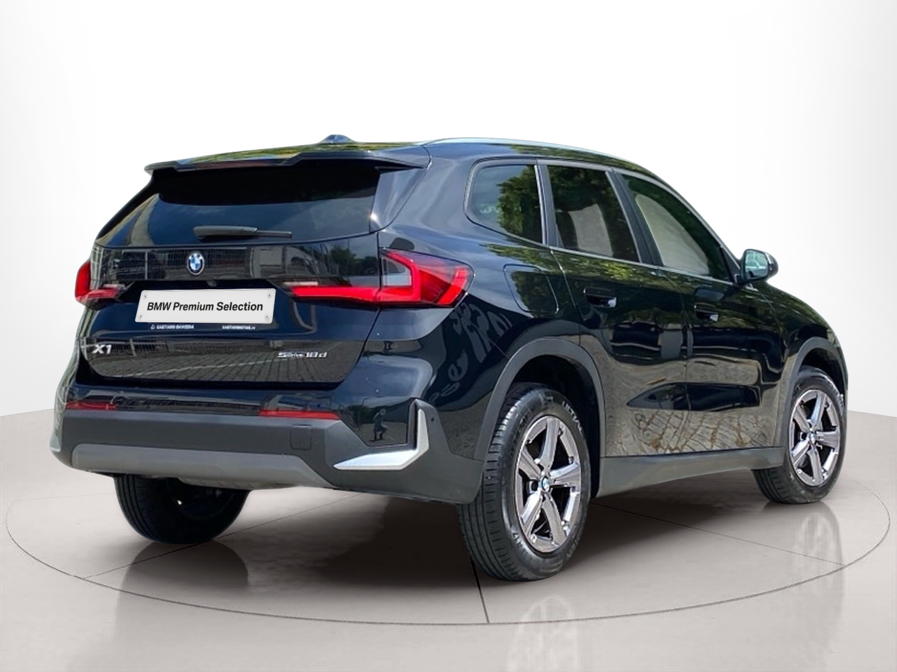 BMW X1 sDrive18d color Negro. Año 2024. 110KW(150CV). Diesel. En concesionario Caetano Baviera Lisboa de Lisboa
