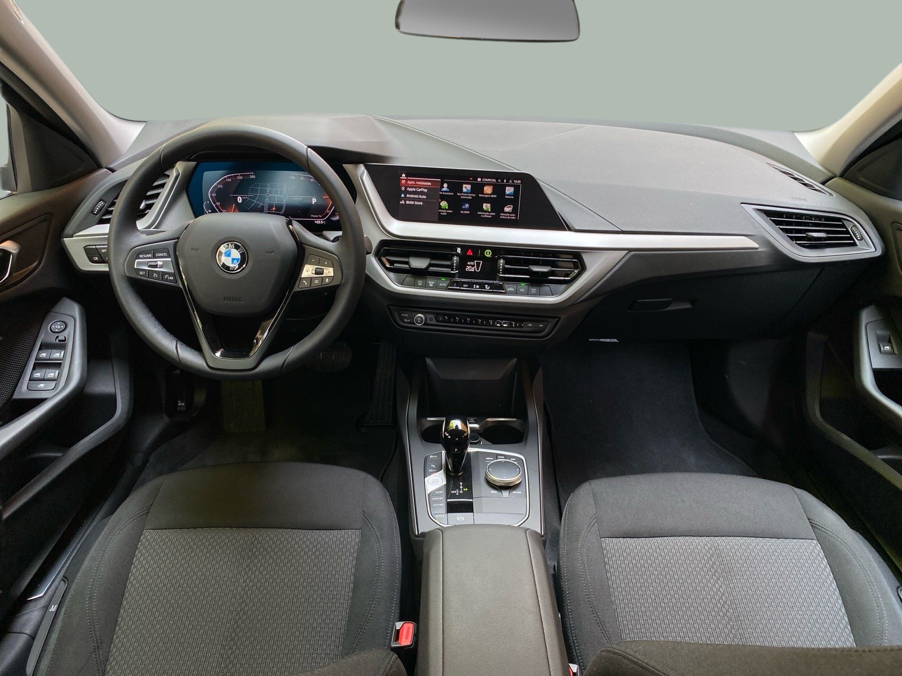 BMW Série 1 116i color Azul. Año 2024. 80KW(109CV). Gasolina. En concesionario Caetano Baviera Lisboa de Lisboa