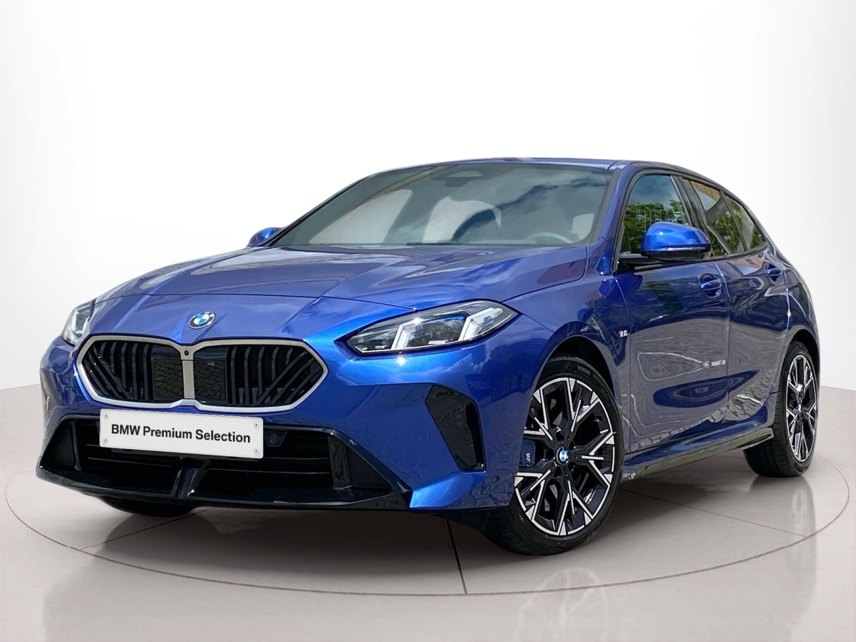 BMW Série 1 120 color Azul. Año 2024. 125KW(170CV). Gasolina. En concesionario Caetano Baviera Lisboa de Lisboa