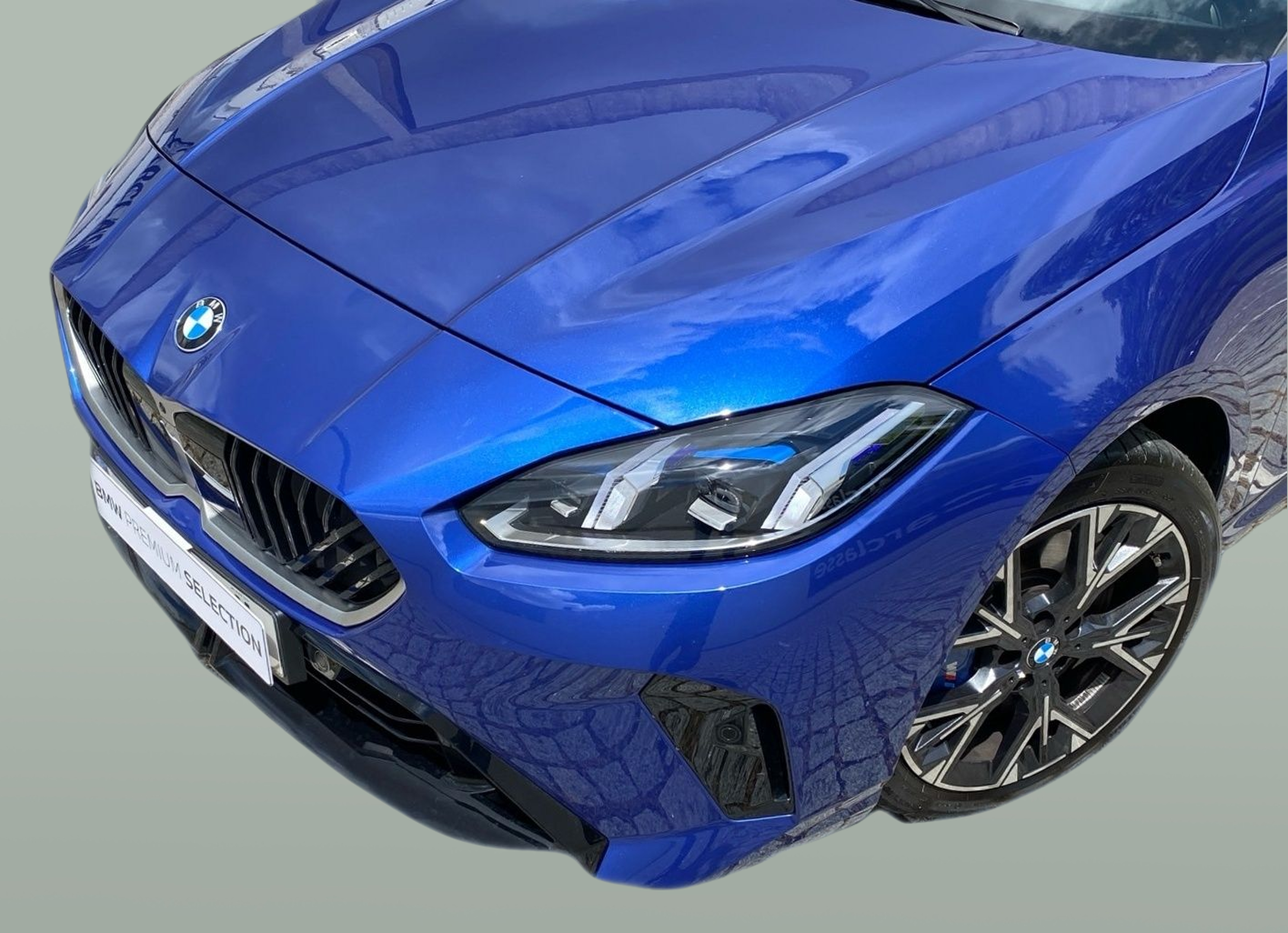 BMW Série 1 120 color Azul. Año 2024. 125KW(170CV). Gasolina. En concesionario Caetano Baviera Lisboa de Lisboa