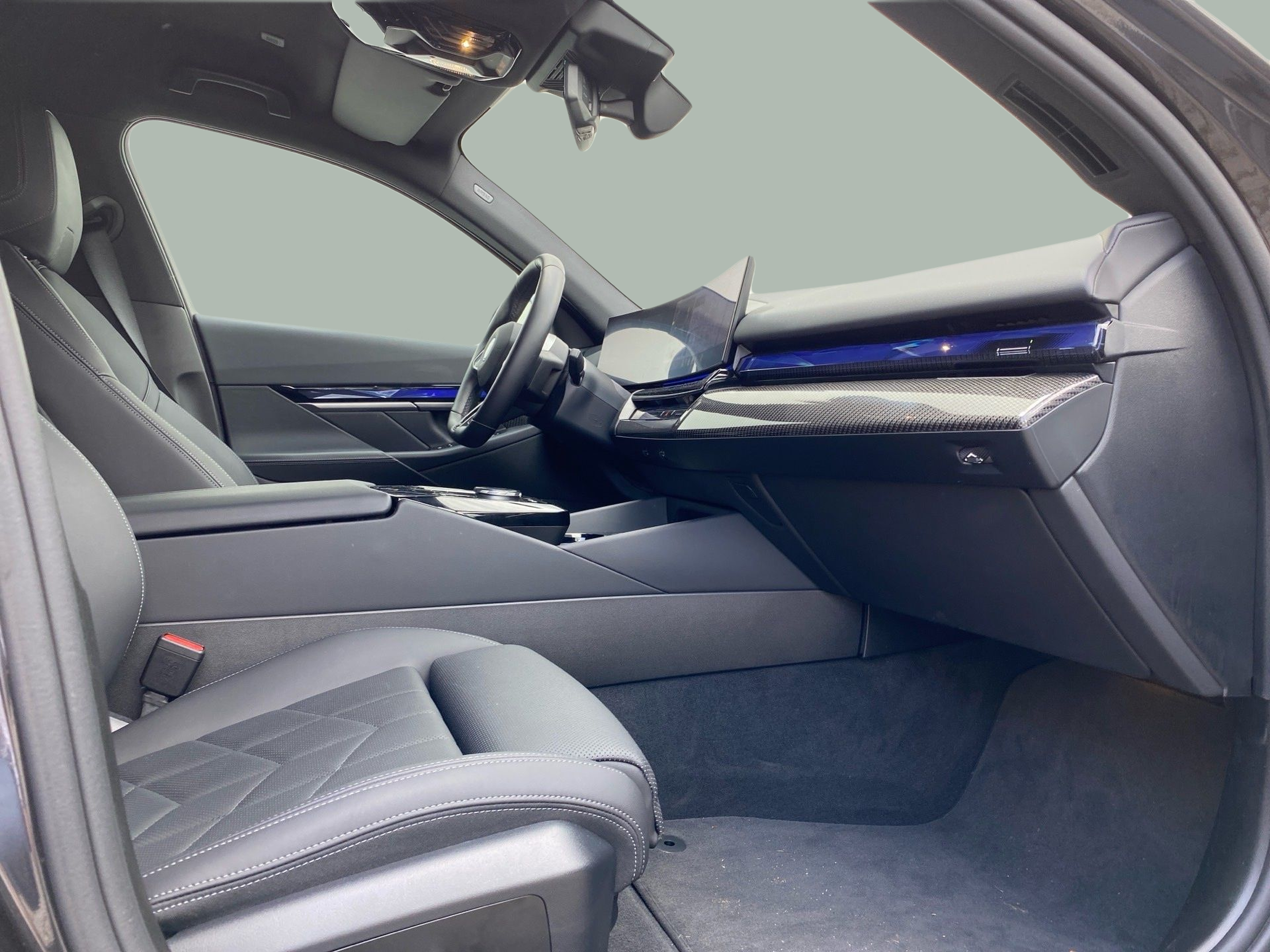 BMW i5 eDrive40 color Gris. Año 2024. 250KW(340CV). Elétrico. En concesionario Caetano Baviera Lisboa de Lisboa