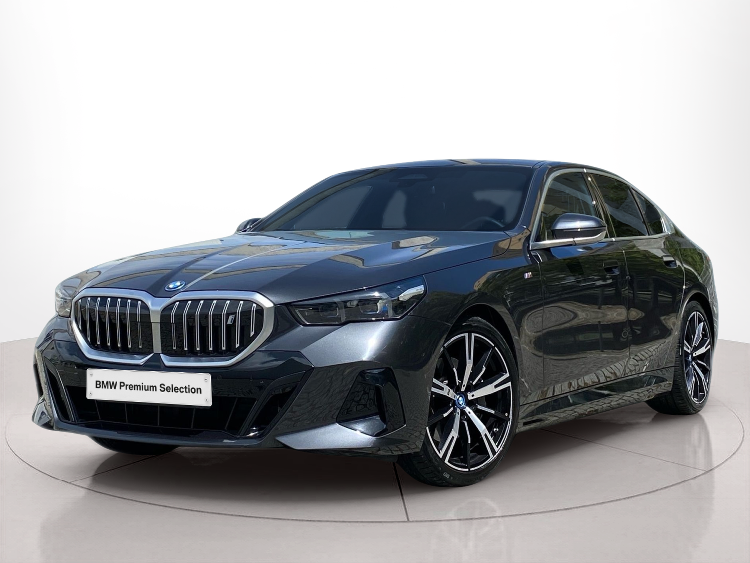 Fotos de BMW i5 eDrive40 color Gris. Año 2024. 250KW(340CV). Elétrico. En concesionario Caetano Baviera Lisboa de Lisboa