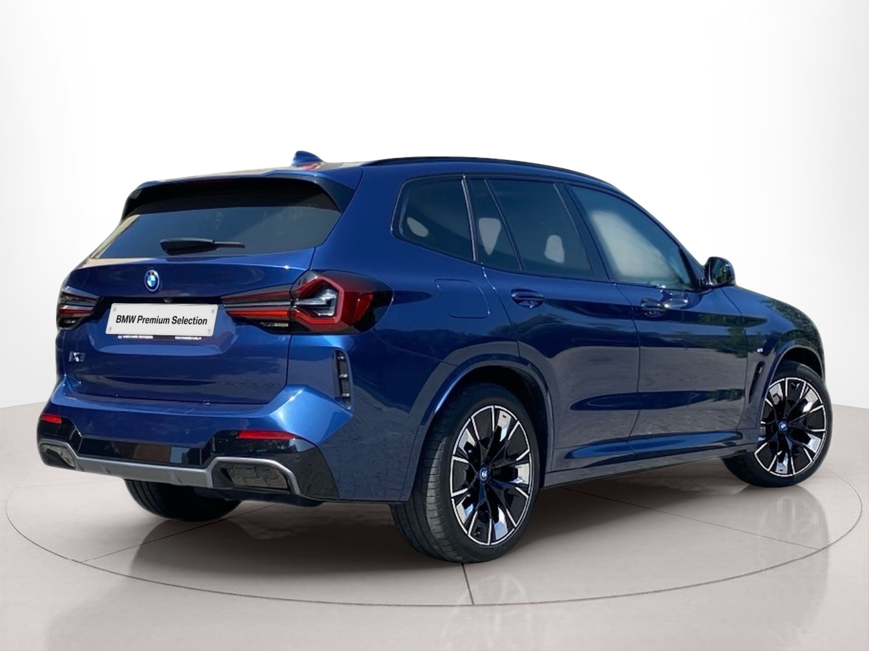 BMW iX3 iX3 80 kWh color Azul. Año 2023. 210KW(286CV). Elétrico. En concesionario Caetano Baviera Lisboa de Lisboa