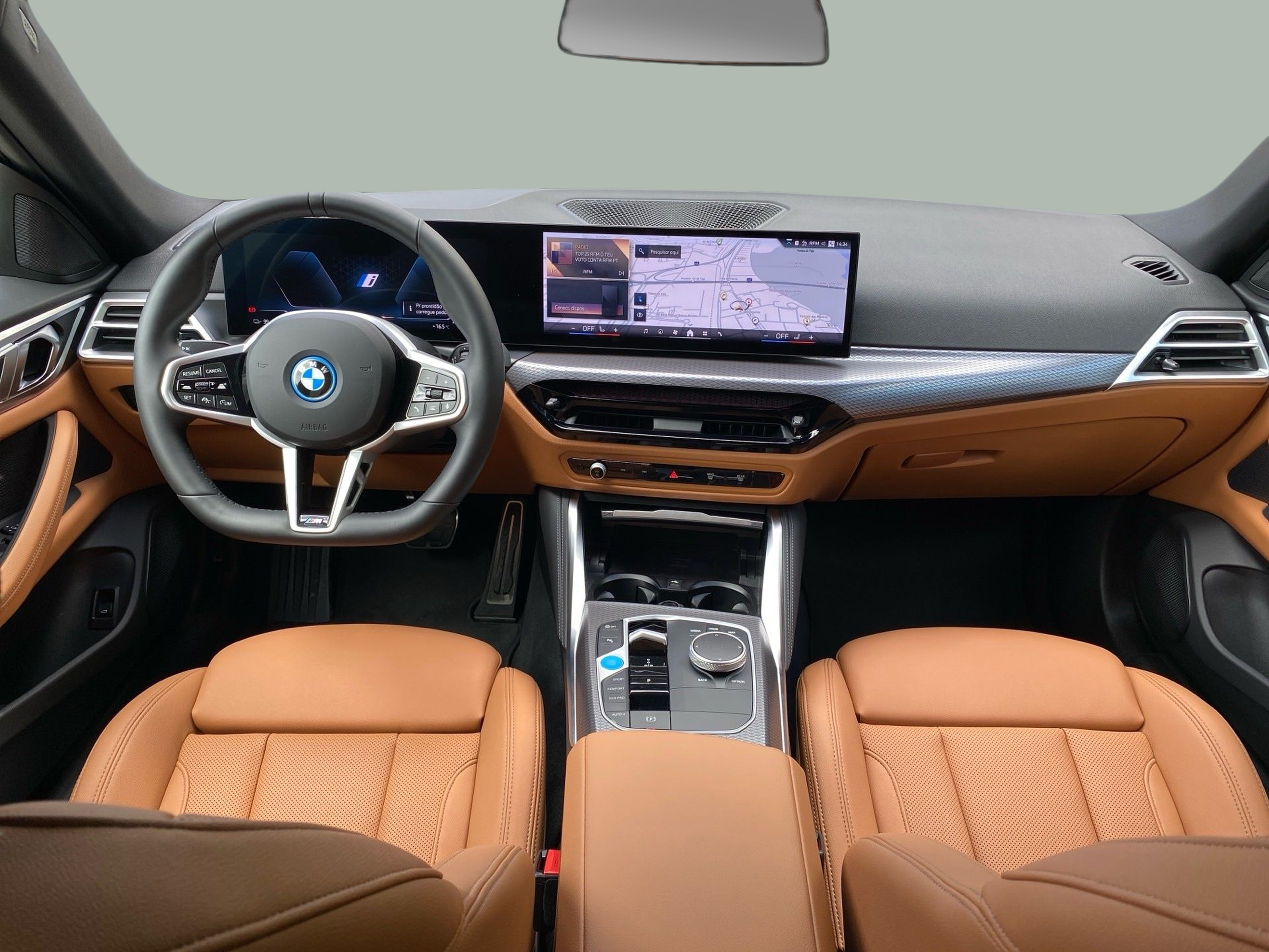 BMW i4 i4 eDrive40 color Negro. Año 2024. 250KW(340CV). Elétrico. En concesionario Caetano Baviera Lisboa de Lisboa