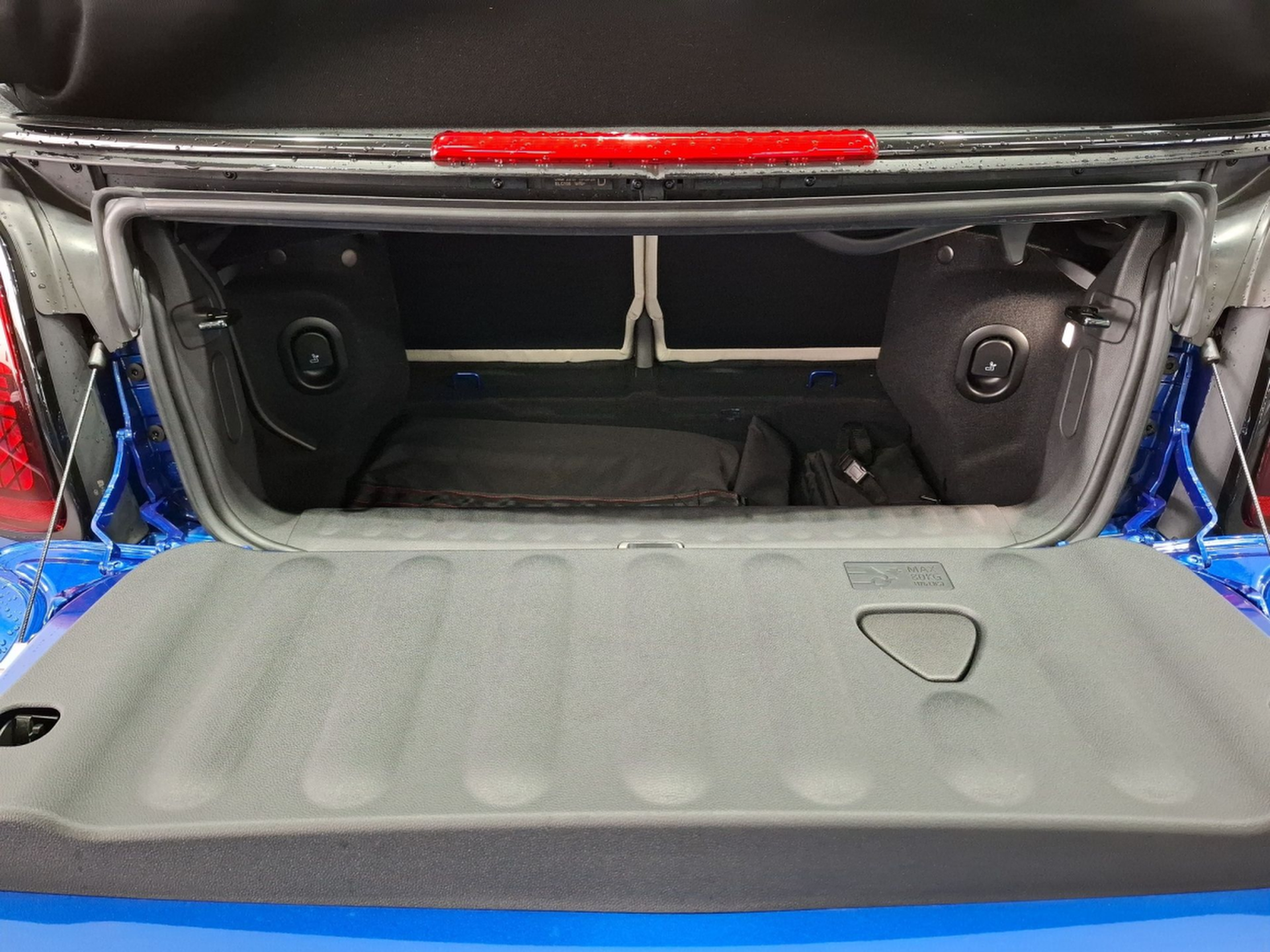 fotoG 20 del MINI MINI Cabrio Cooper 120 kW (163 CV) 163cv Gasolina de 2024 em Vila Nova de Gaia