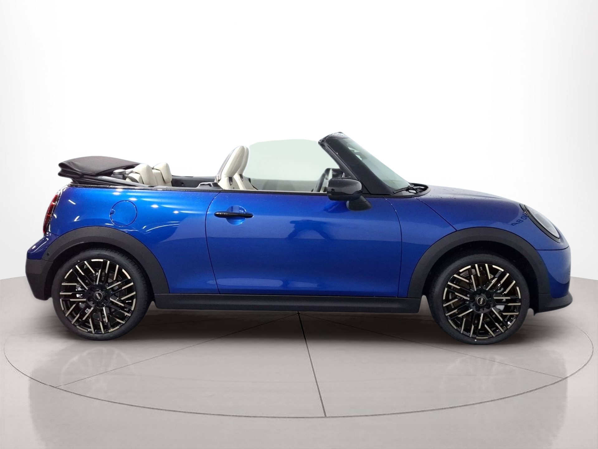 fotoG 9 del MINI MINI Cabrio Cooper 120 kW (163 CV) 163cv Gasolina de 2024 em Vila Nova de Gaia