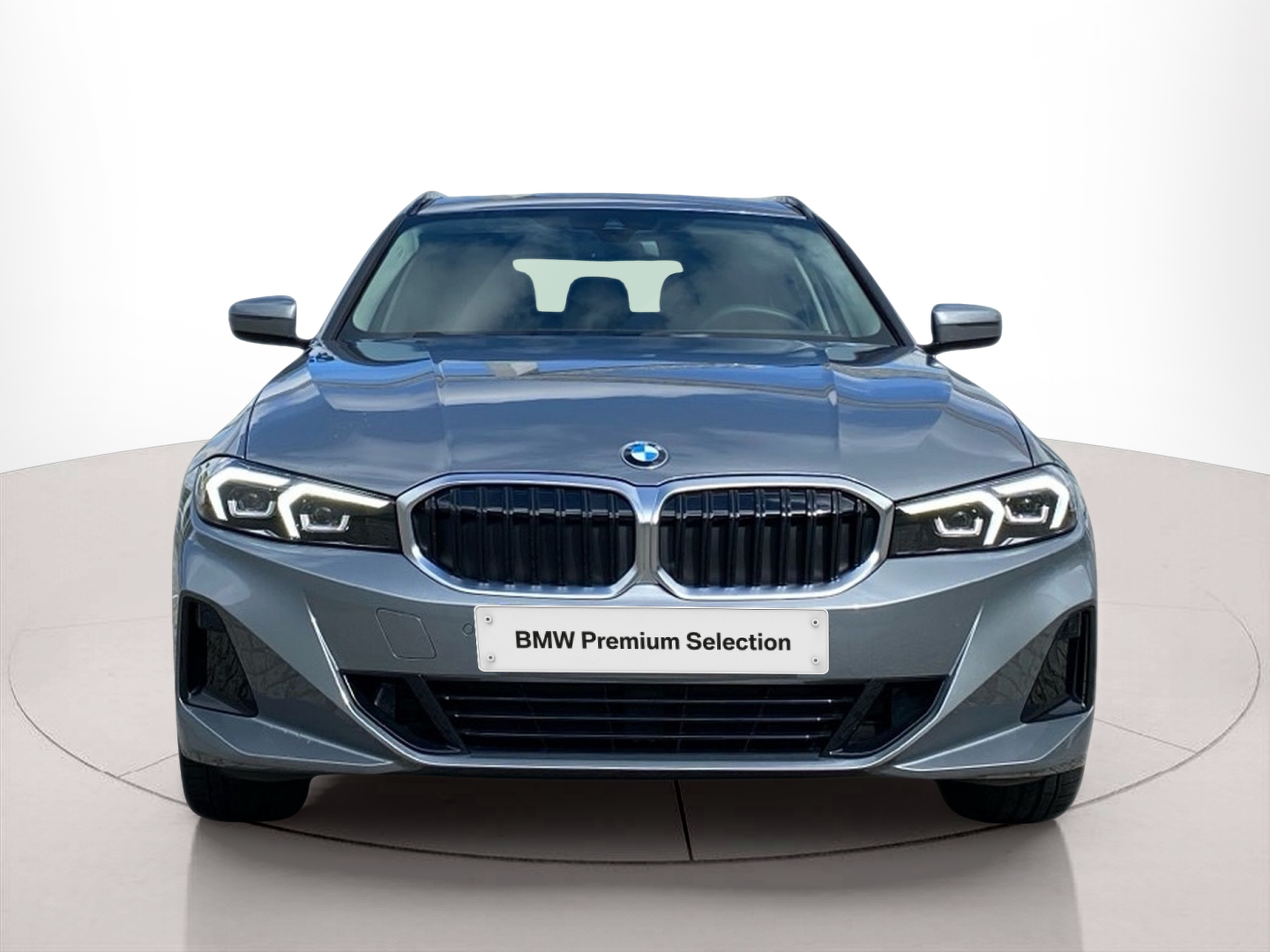 Fotos de BMW Série 3 320d Touring color Gris. Año 2024. 140KW(190CV). Diesel. En concesionario Caetano Baviera Lisboa de Lisboa