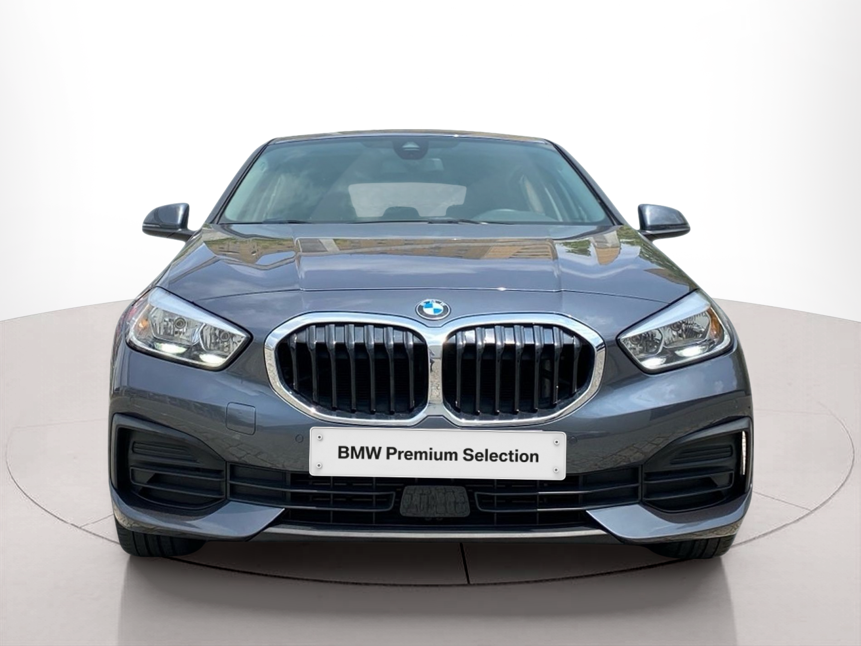 Fotos de BMW Série 1 116d color Gris. Año 2021. 85KW(116CV). Diesel. En concesionario Caetano Baviera Lisboa de Lisboa