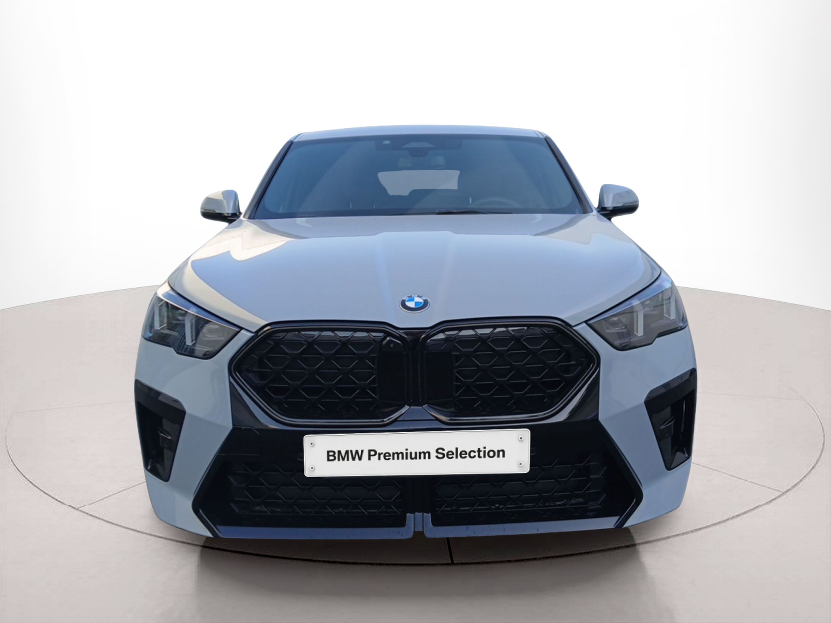 BMW X2 sDrive18d color Gris. Año 2025. 110KW(150CV). Diesel. En concesionario Caetano Baviera Vila Nova de Gaia de Vila Nova de Gaia