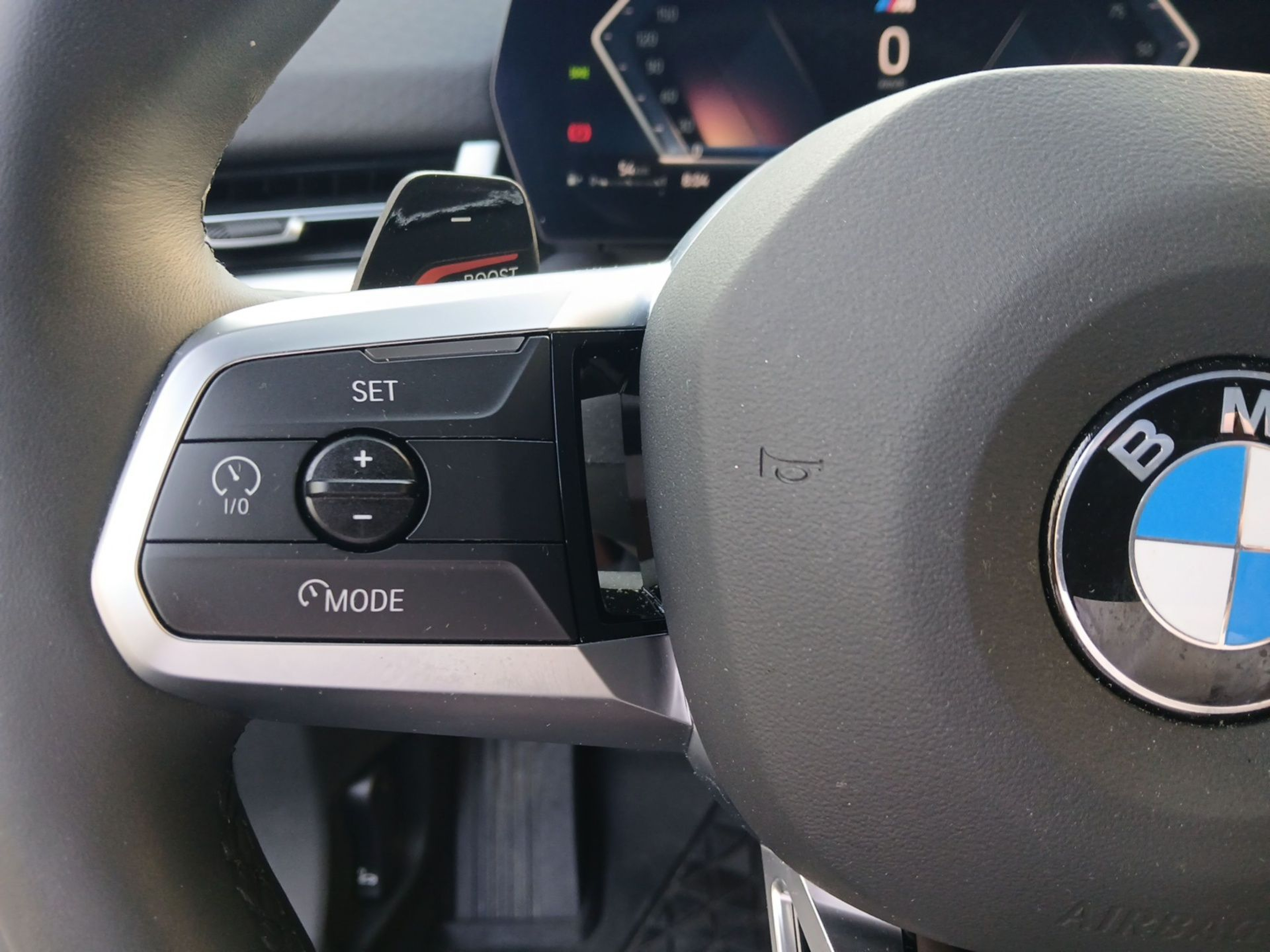 BMW X2 sDrive18d color Gris. Año 2025. 110KW(150CV). Diesel. En concesionario Caetano Baviera Vila Nova de Gaia de Vila Nova de Gaia