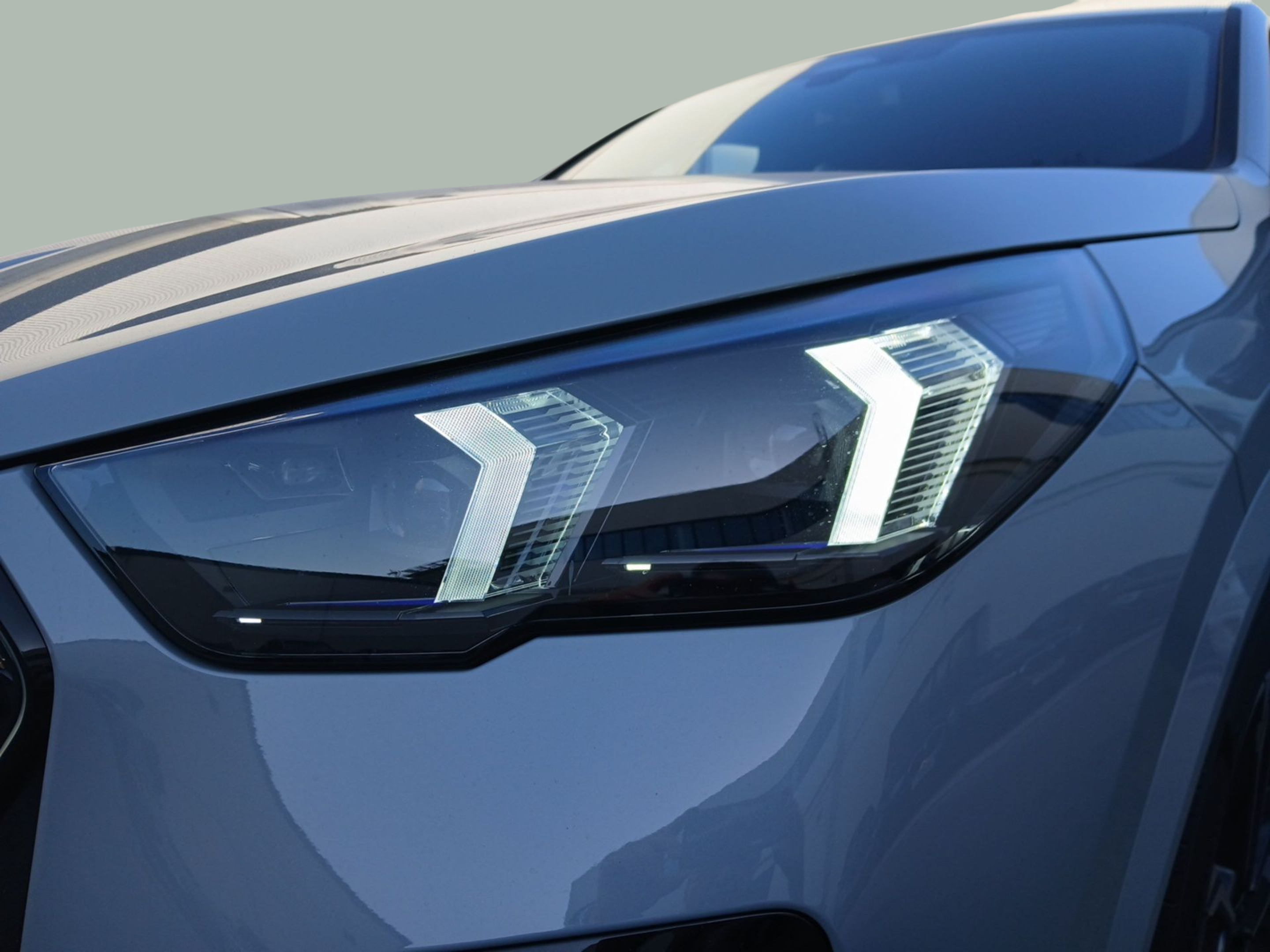BMW X2 sDrive18d color Gris. Año 2025. 110KW(150CV). Diesel. En concesionario Caetano Baviera Vila Nova de Gaia de Vila Nova de Gaia