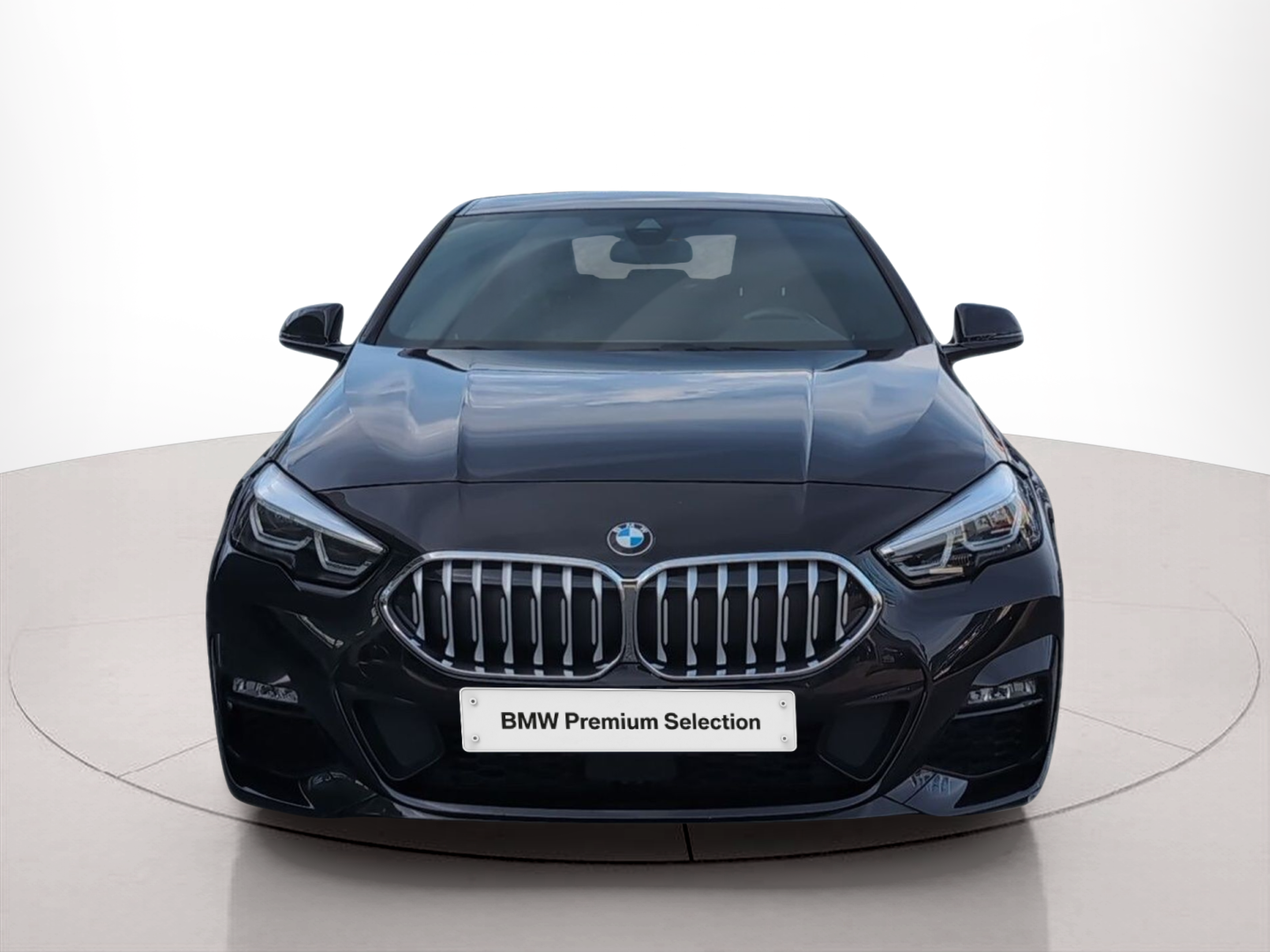Fotos de BMW Série 2 216d Gran Coupe color Negro. Año 2024. 85KW(116CV). Diesel. En concesionario Caetano Baviera Santa Maria da Feira de Santa Maria da Feira
