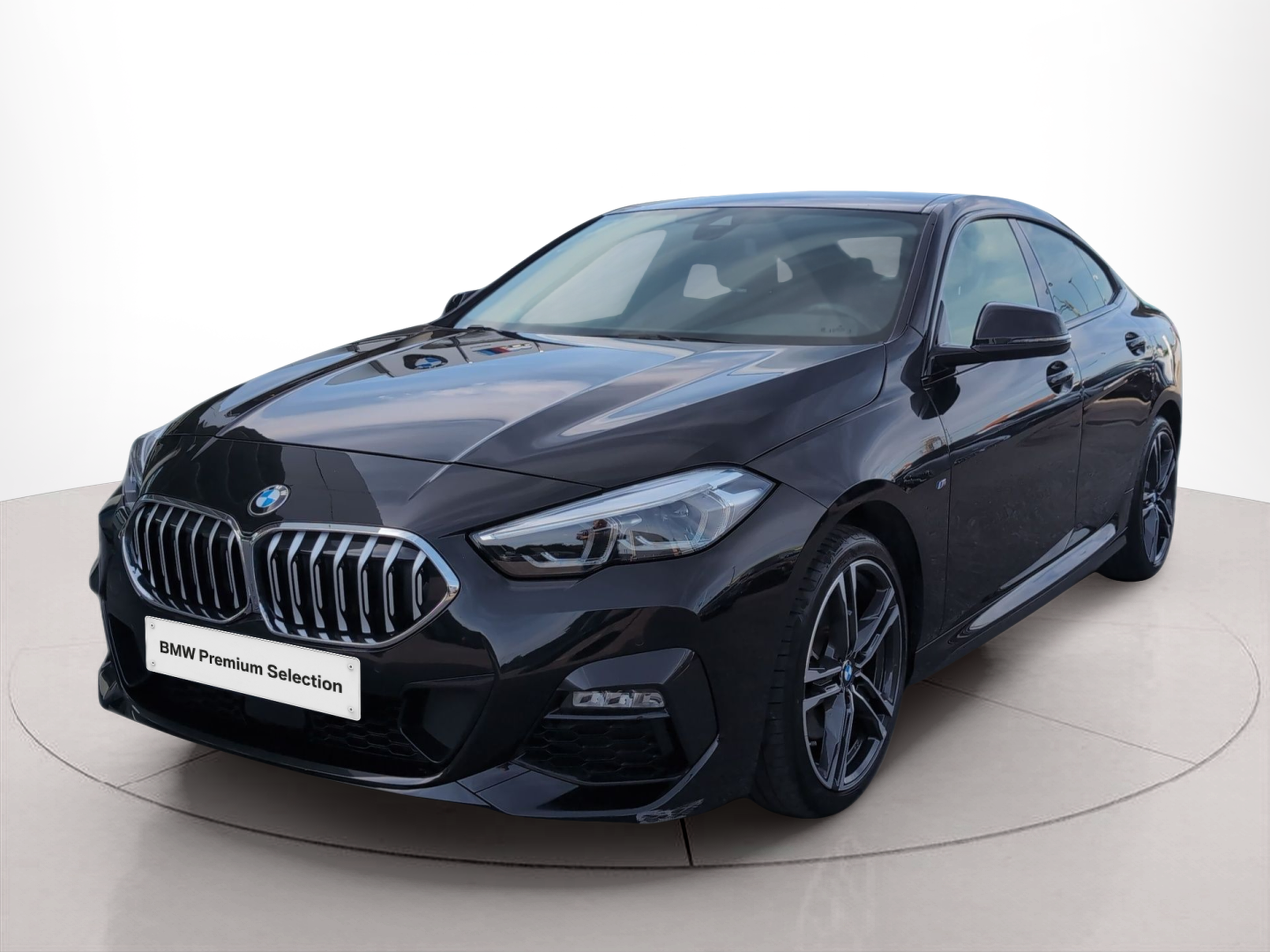 Fotos de BMW Série 2 216d Gran Coupe color Negro. Año 2024. 85KW(116CV). Diesel. En concesionario Caetano Baviera Santa Maria da Feira de Santa Maria da Feira