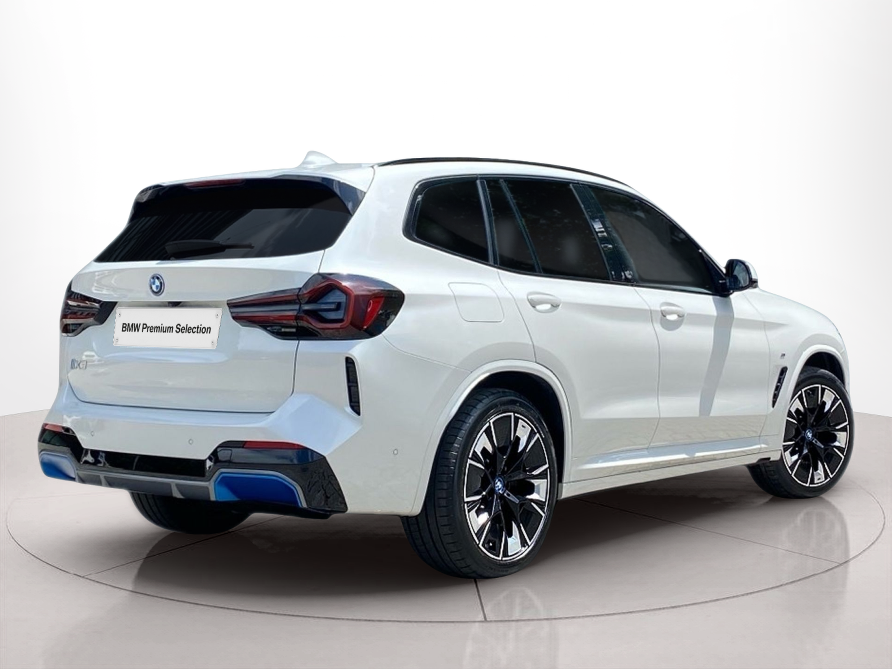 BMW iX3 iX3 80 kWh color Blanco. Año 2023. 210KW(286CV). Elétrico. En concesionario Caetano Baviera Faro de Faro
