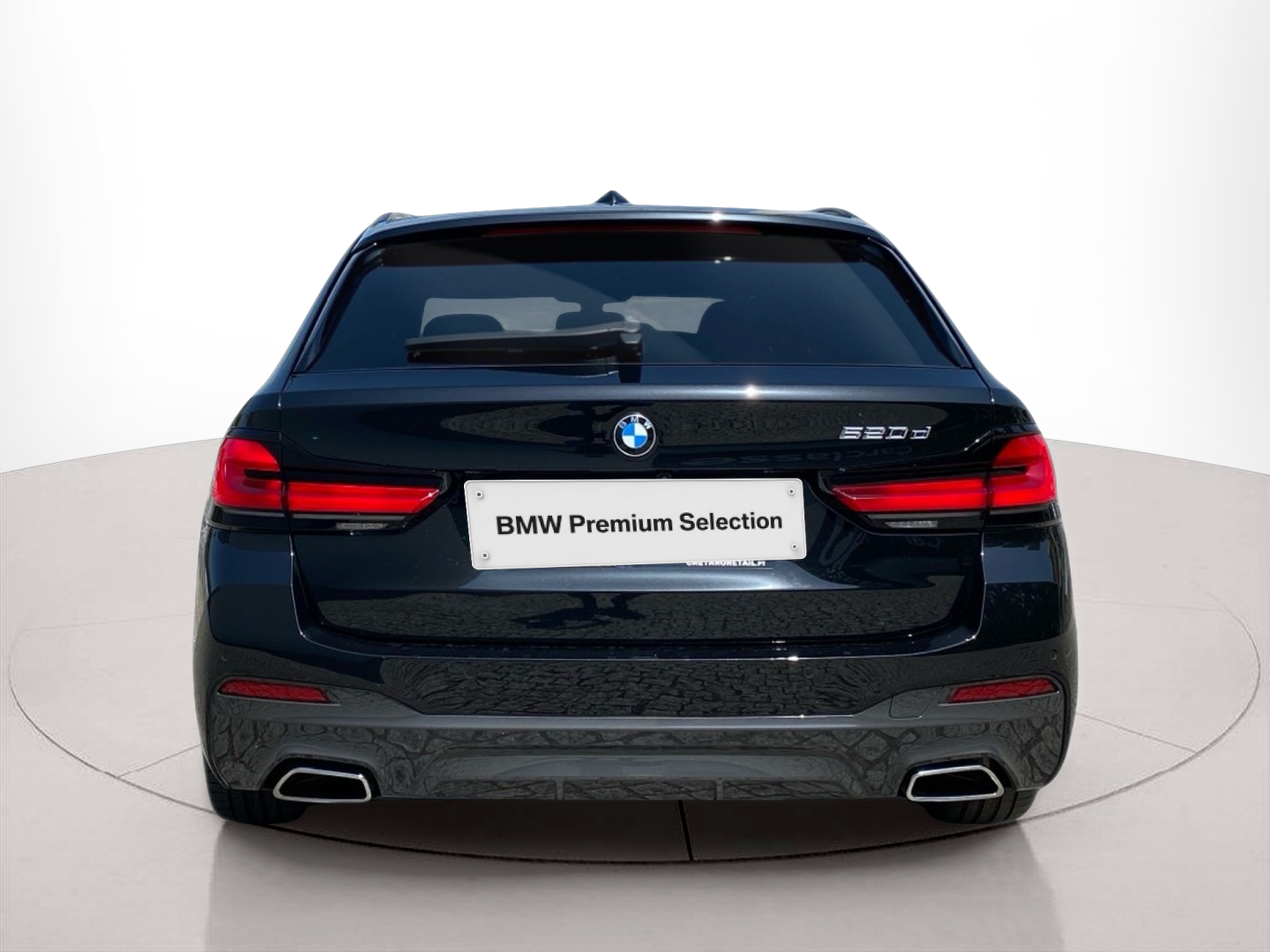 BMW Série 5 520d Touring color Negro. Año 2024. 140KW(190CV). Diesel. En concesionario Caetano Baviera Lisboa de Lisboa