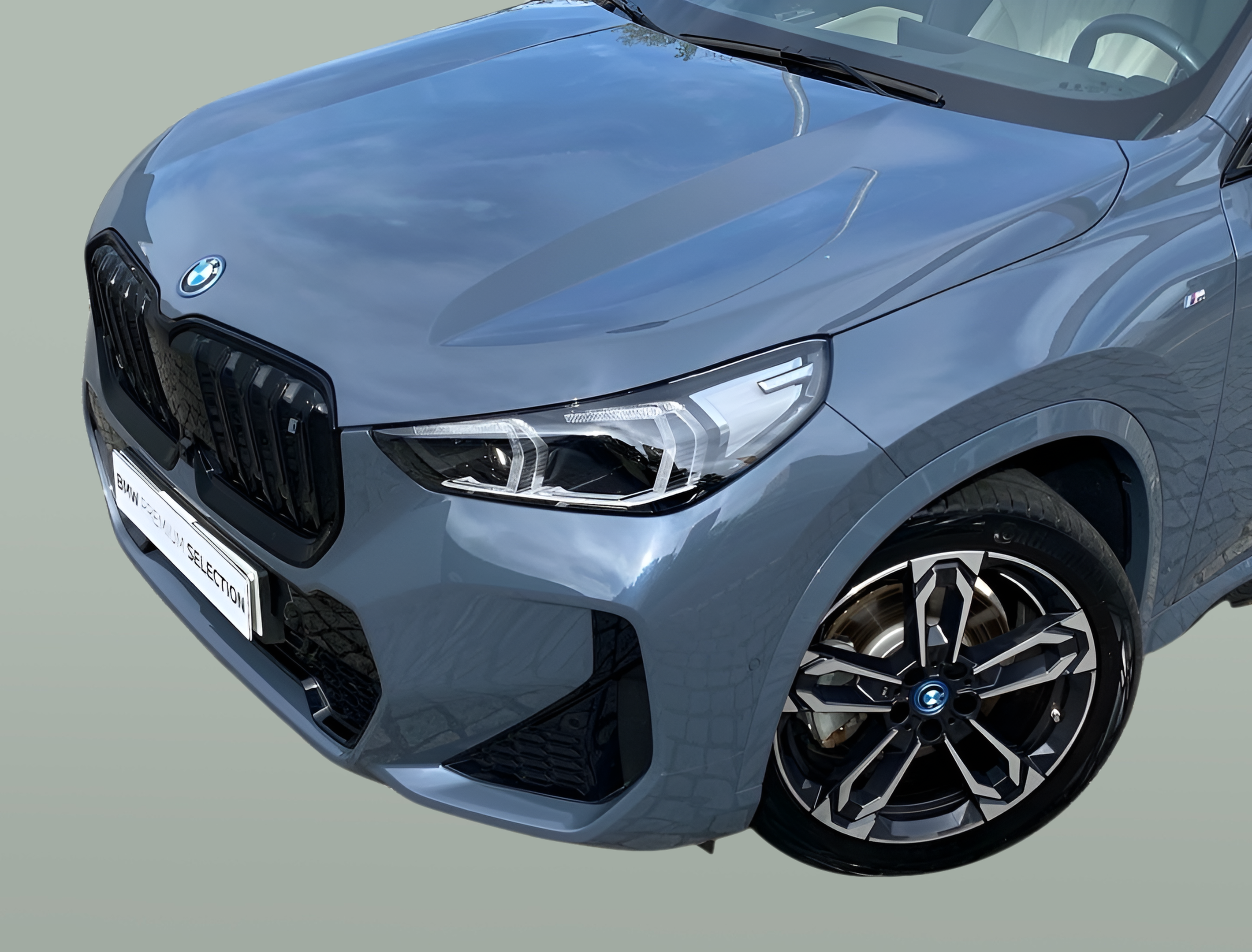 BMW iX1 xDrive30 color Gris. Año 2023. 230KW(313CV). Elétrico. En concesionario Caetano Baviera Lisboa de Lisboa