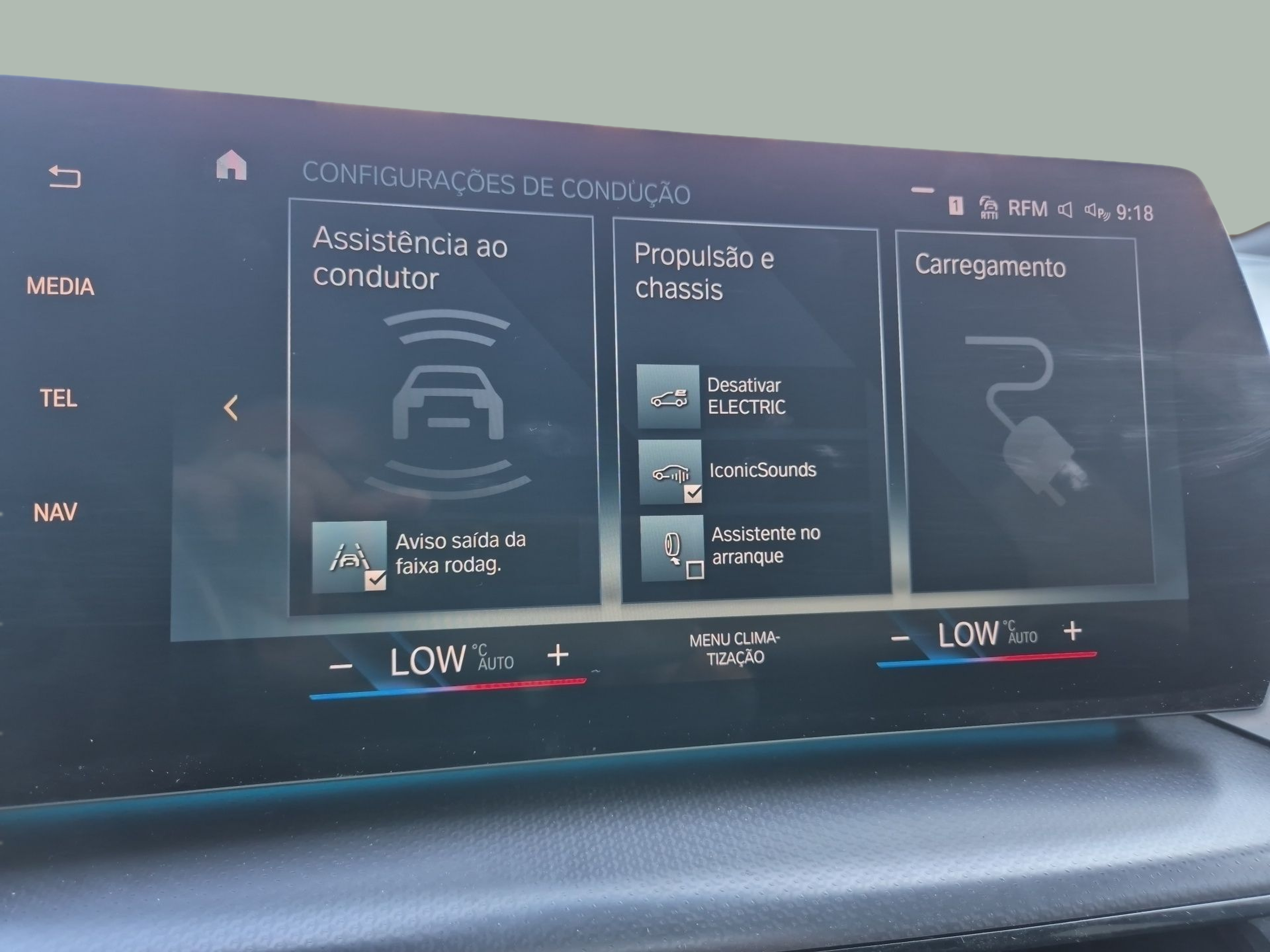 BMW Série 2 230xe Active Tourer color Negro. Año 2023. 240KW(326CV). Elétrico / Gasolina Híbrido. En concesionario Caetano Baviera Santa Maria da Feira de Santa Maria da Feira