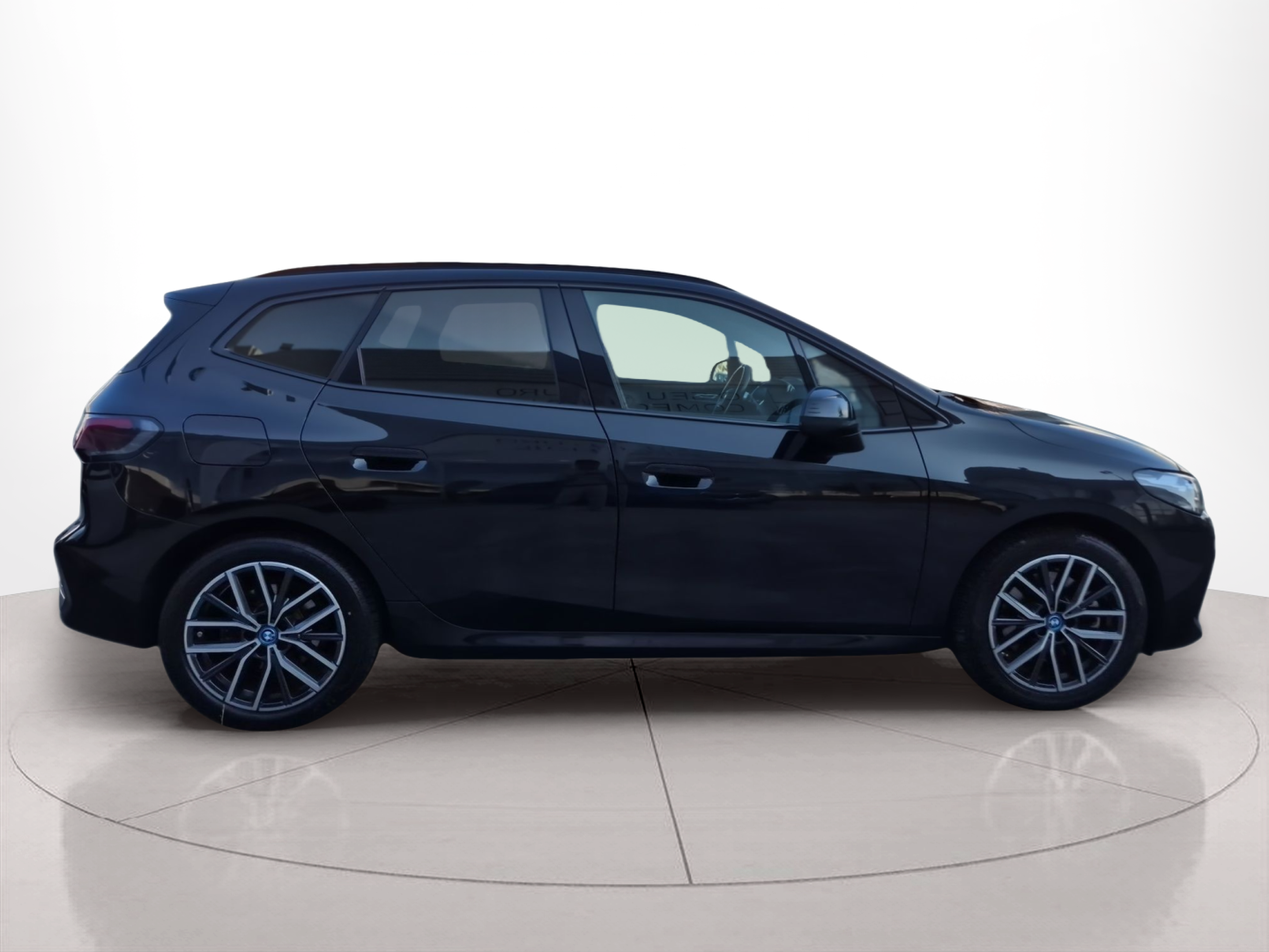 BMW Série 2 230xe Active Tourer color Negro. Año 2023. 240KW(326CV). Elétrico / Gasolina Híbrido. En concesionario Caetano Baviera Santa Maria da Feira de Santa Maria da Feira