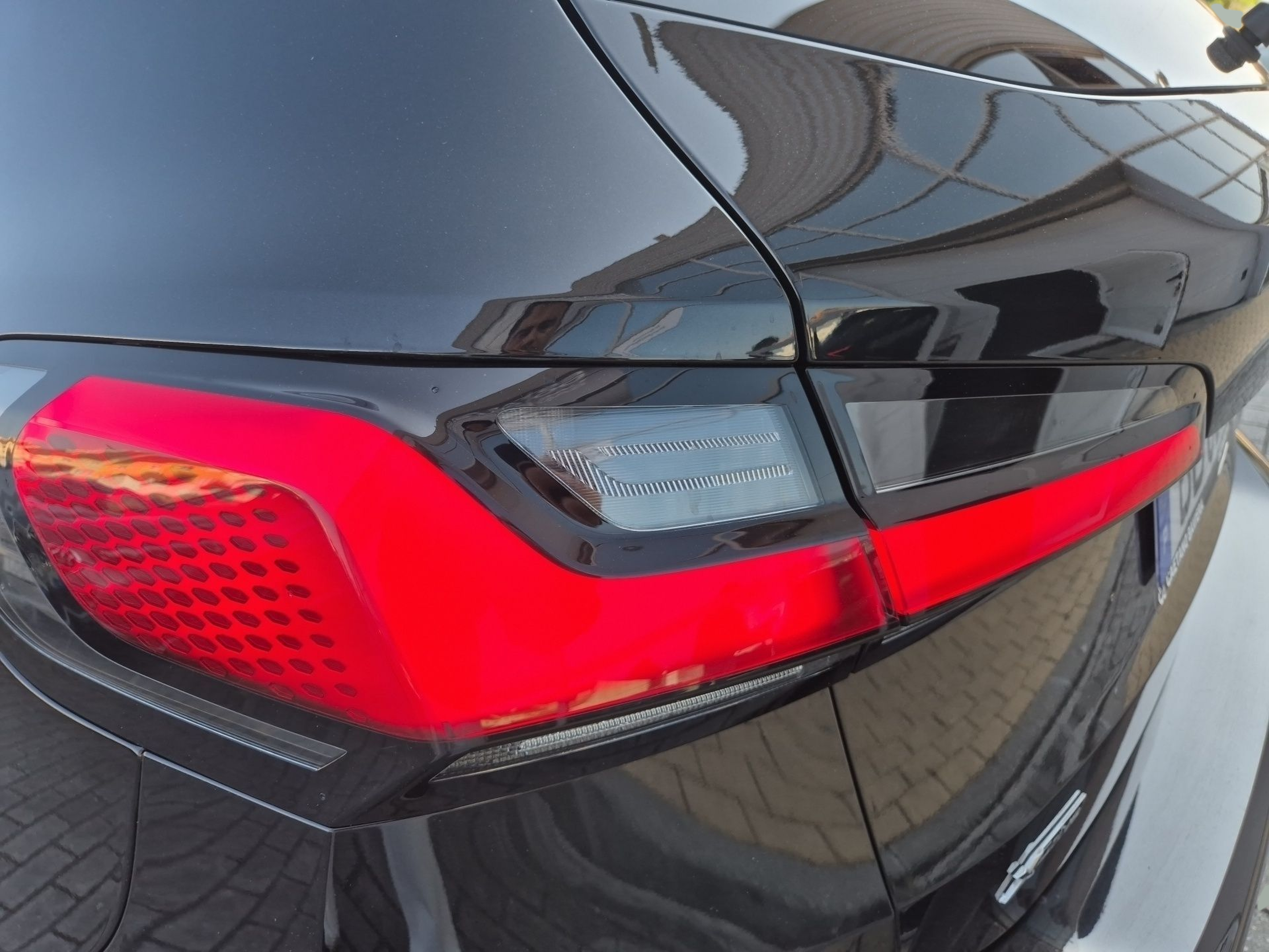 BMW Série 2 230xe Active Tourer color Negro. Año 2023. 240KW(326CV). Elétrico / Gasolina Híbrido. En concesionario Caetano Baviera Santa Maria da Feira de Santa Maria da Feira