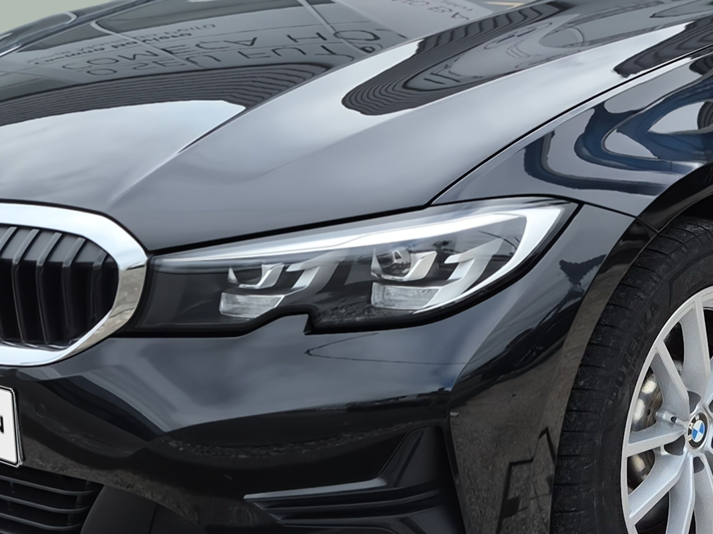 BMW Série 3 330e Touring color Negro. Año 2021. 215KW(292CV). Elétrico / Gasolina Híbrido. En concesionario Caetano Baviera Santa Maria da Feira de Santa Maria da Feira