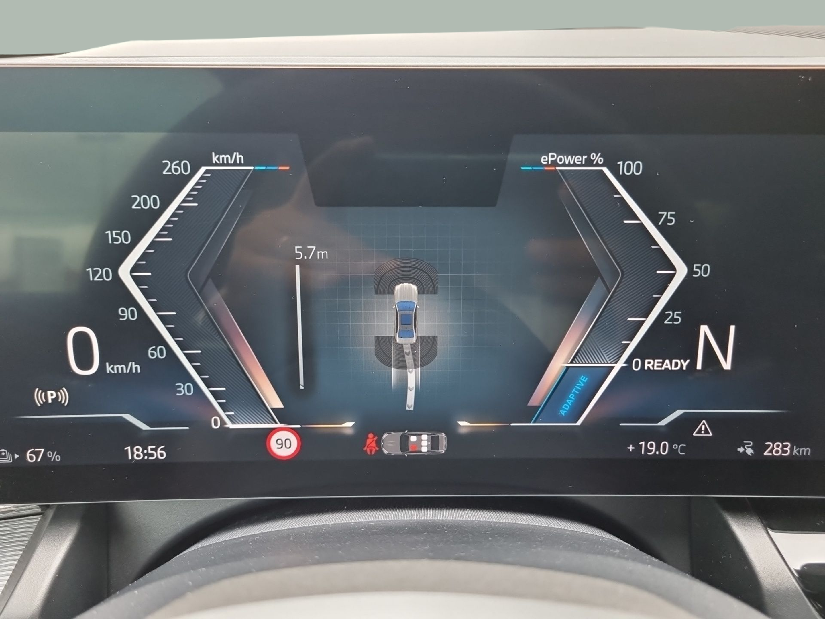 BMW i5 eDrive40 color Gris. Año 2024. 250KW(340CV). Elétrico. En concesionario Caetano Baviera Aveiro de Aveiro