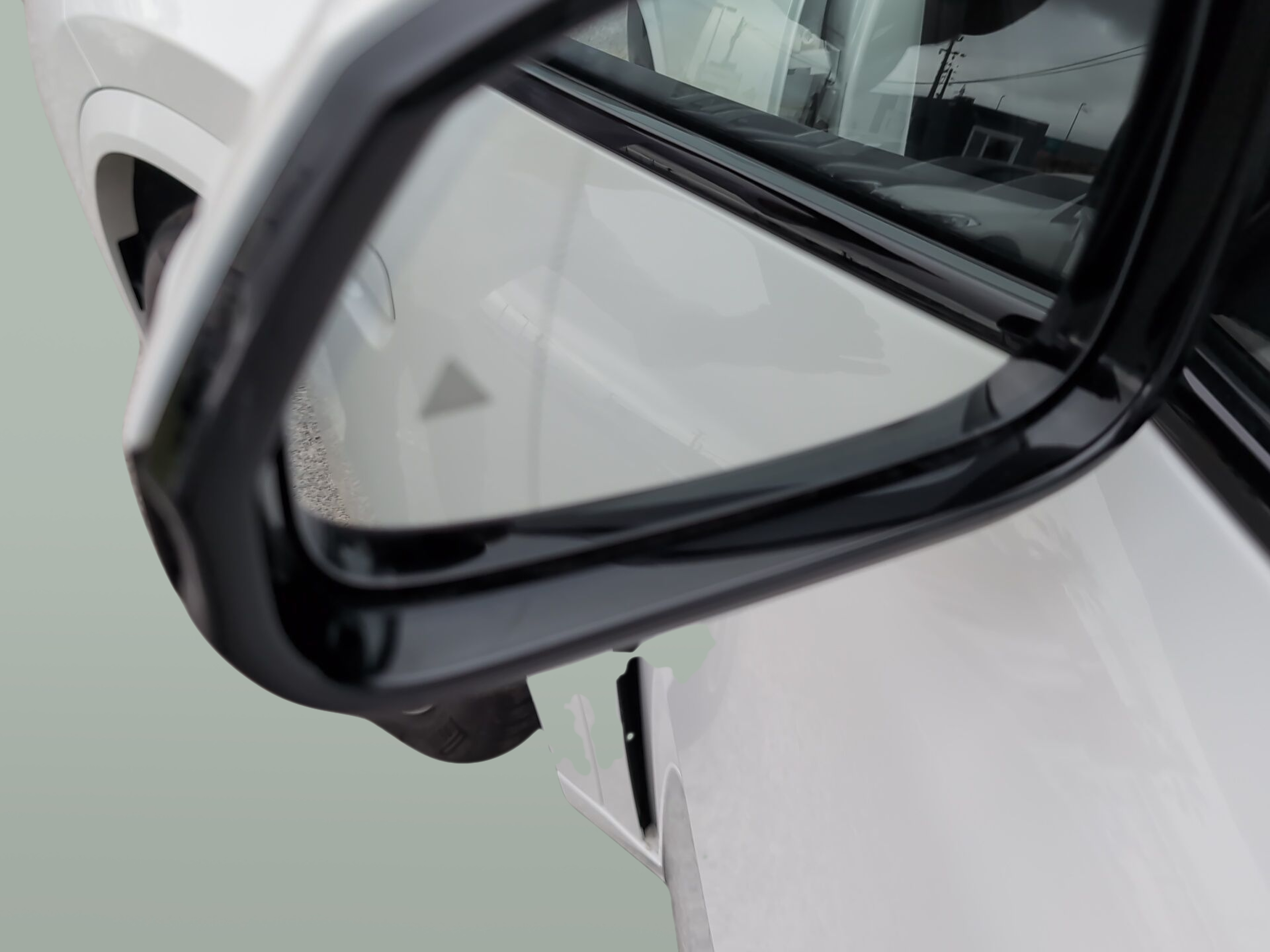 BMW X2 sDrive18d color Blanco. Año 2024. 110KW(150CV). Diesel. En concesionario Caetano Baviera Aveiro de Aveiro