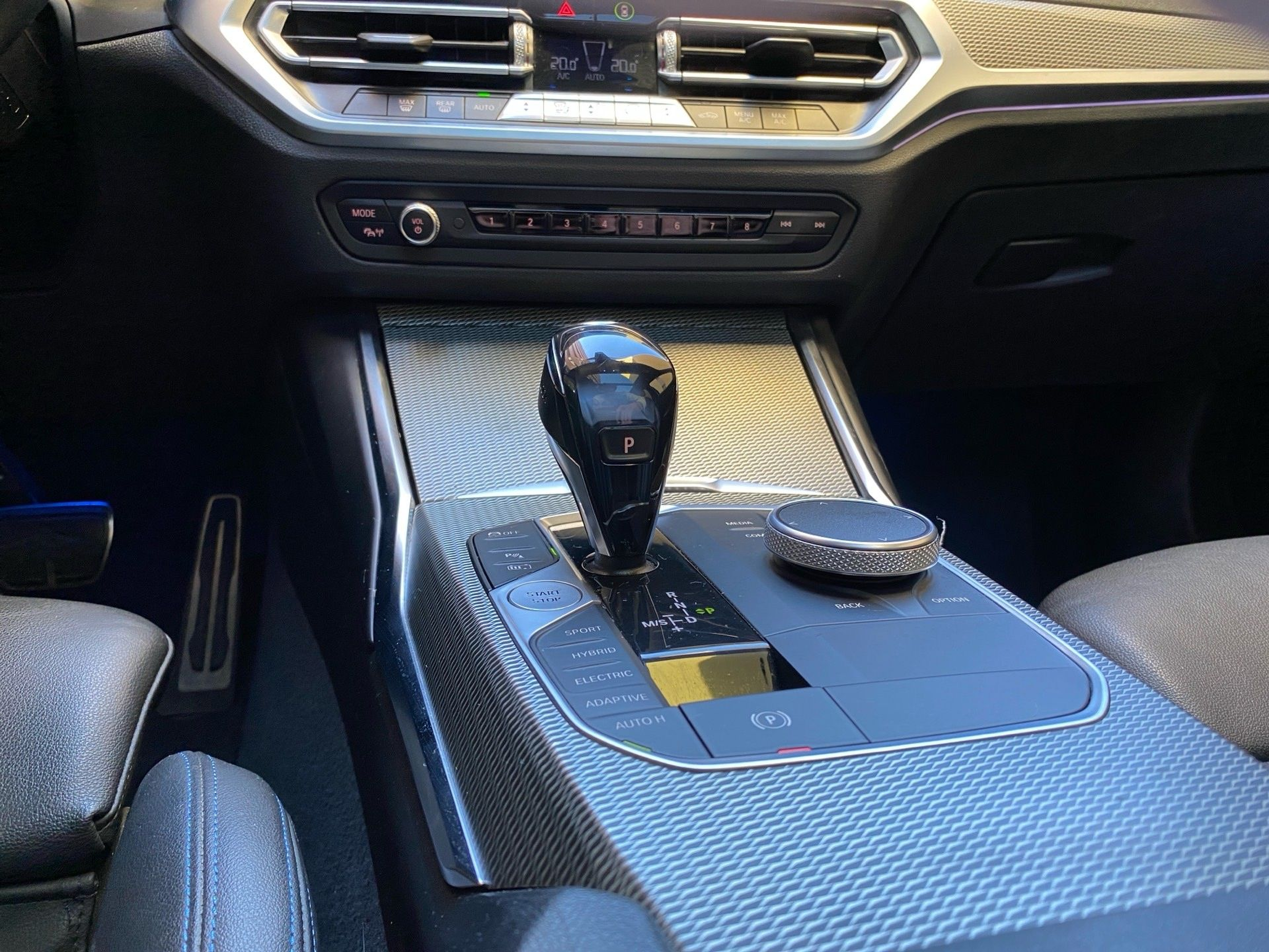 BMW Série 3 330e Touring color Gris. Año 2021. 215KW(292CV). Elétrico / Gasolina Híbrido. En concesionario Caetano Baviera Lisboa de Lisboa